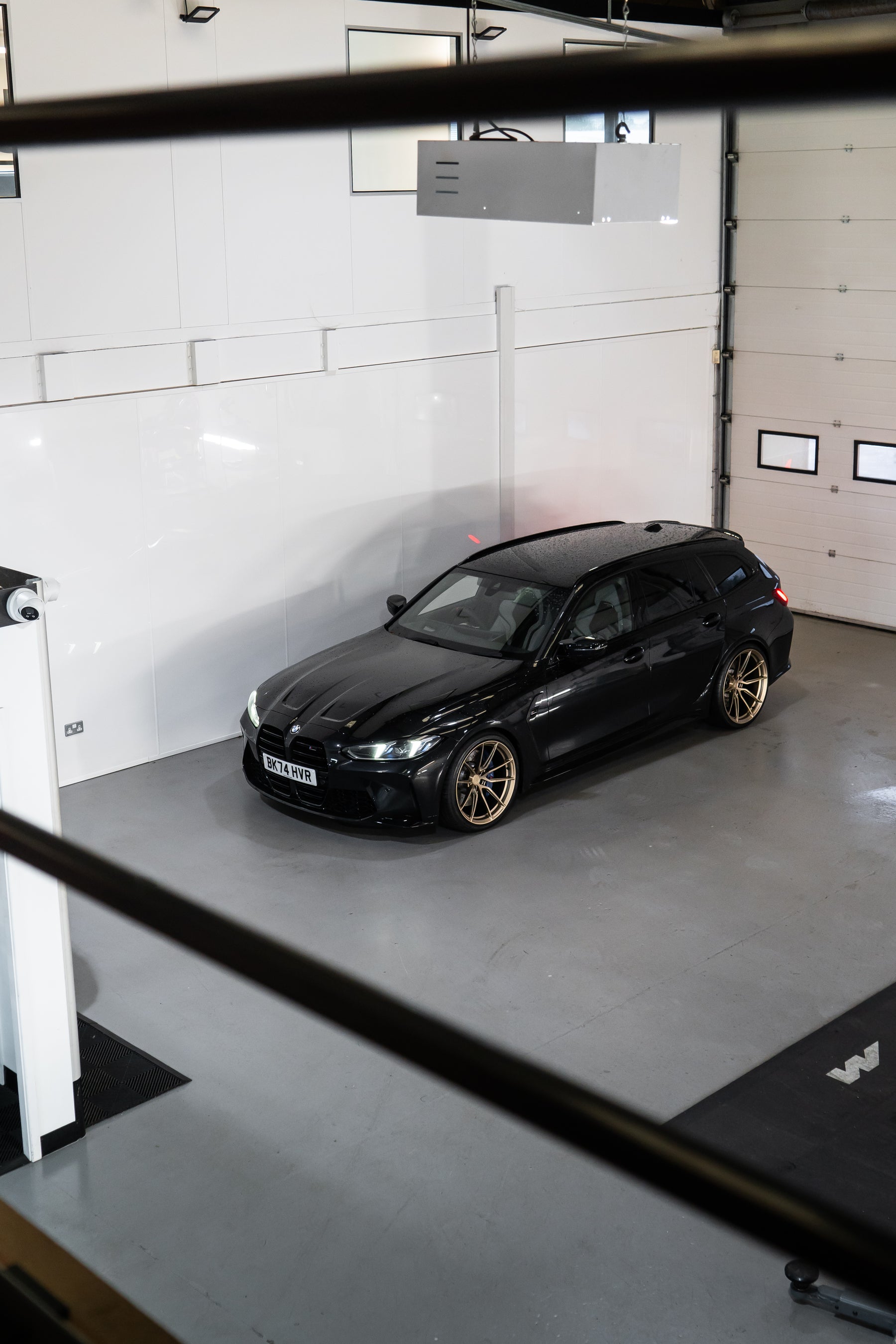 M3 G81 M-W4 20/21" Neodyme Gold Forged Wheels