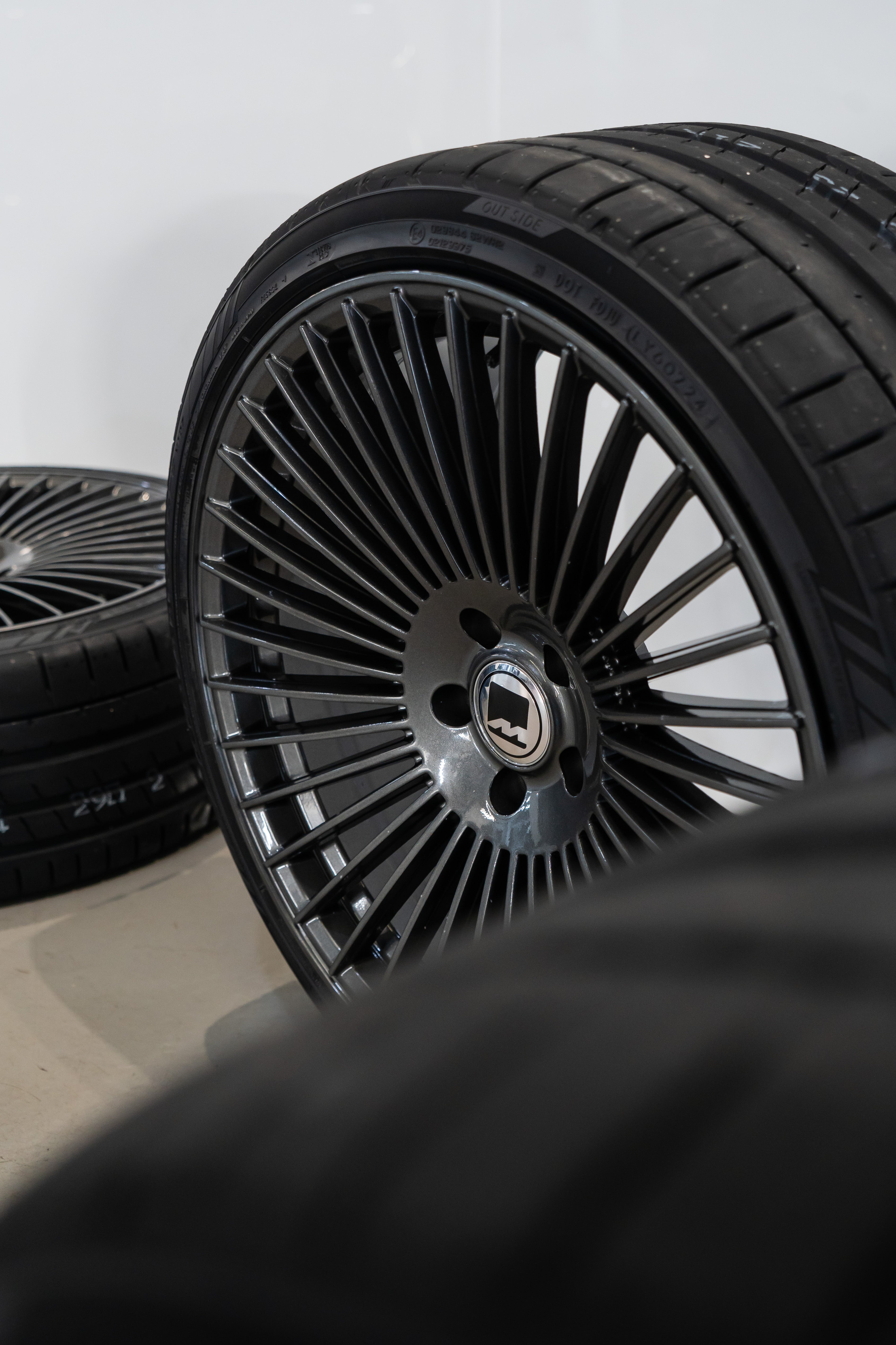 BMW 5 Series G30 G31 M-W5 20" Carbon Grey Motech Wheel