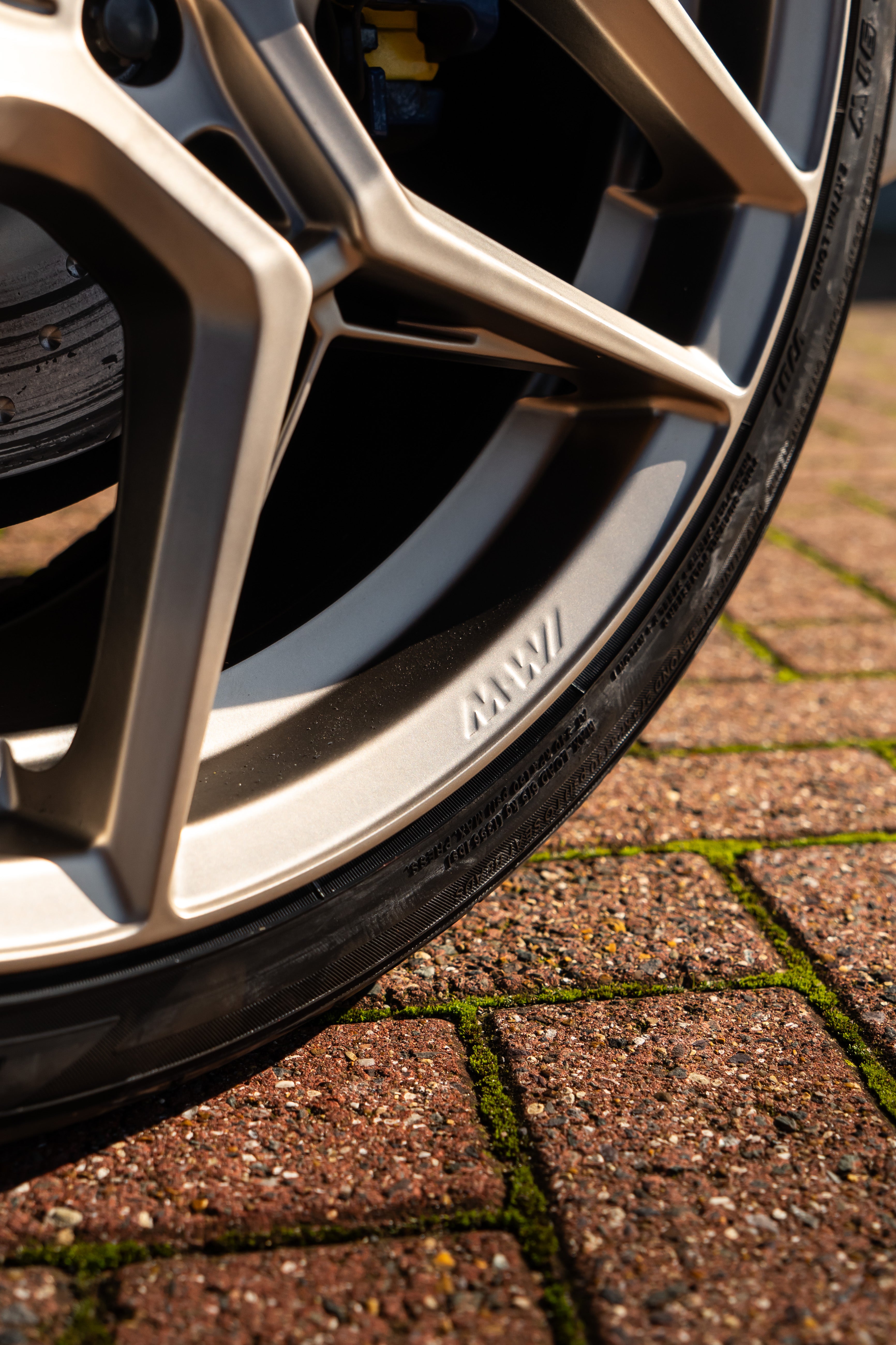 Mini F56 JCW/Cooper/Cooper S M-W1 19" Neodyme Gold Wheels