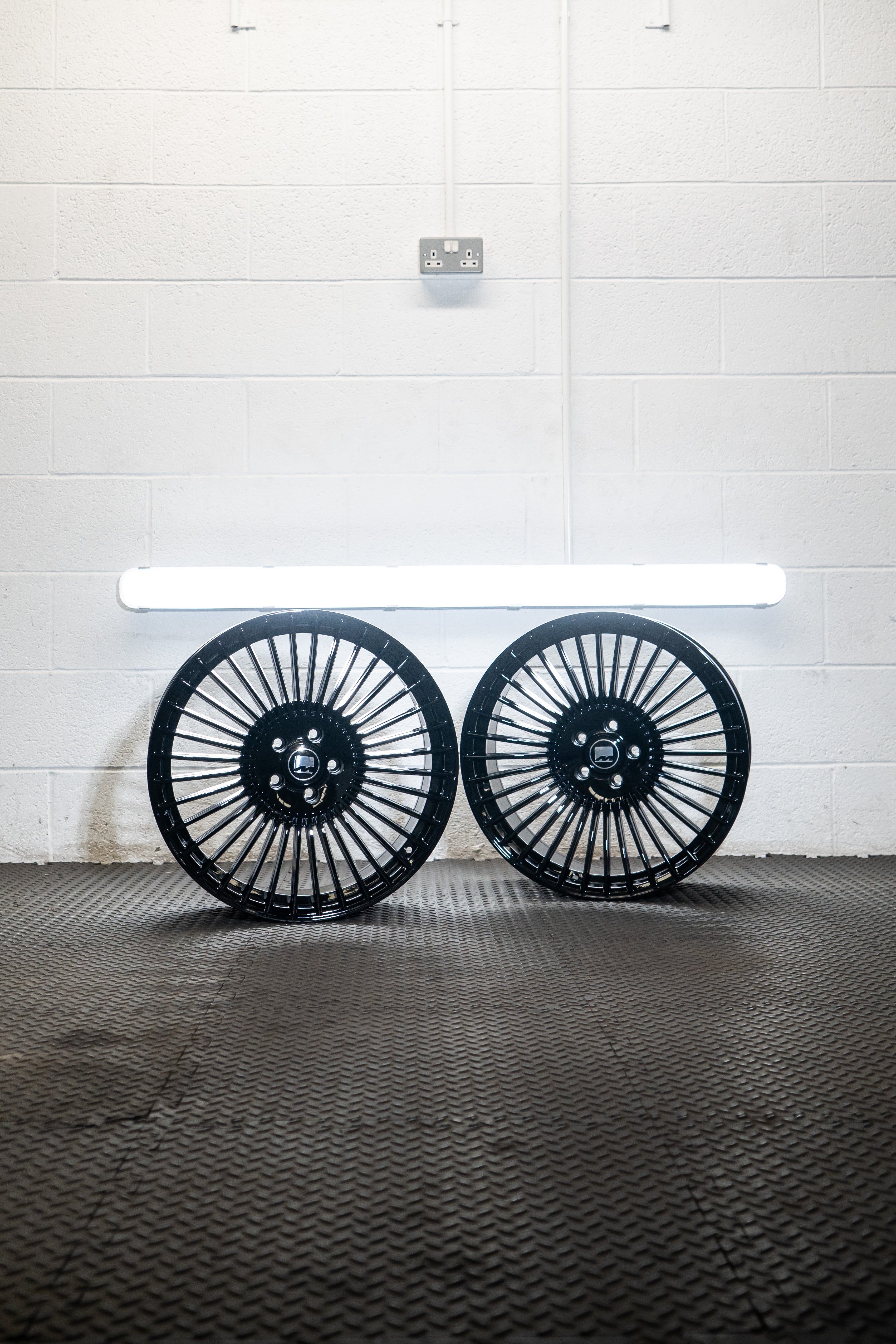 BMW 5 Series G30 G31 M-W5 20" Precision Black Motech Wheel