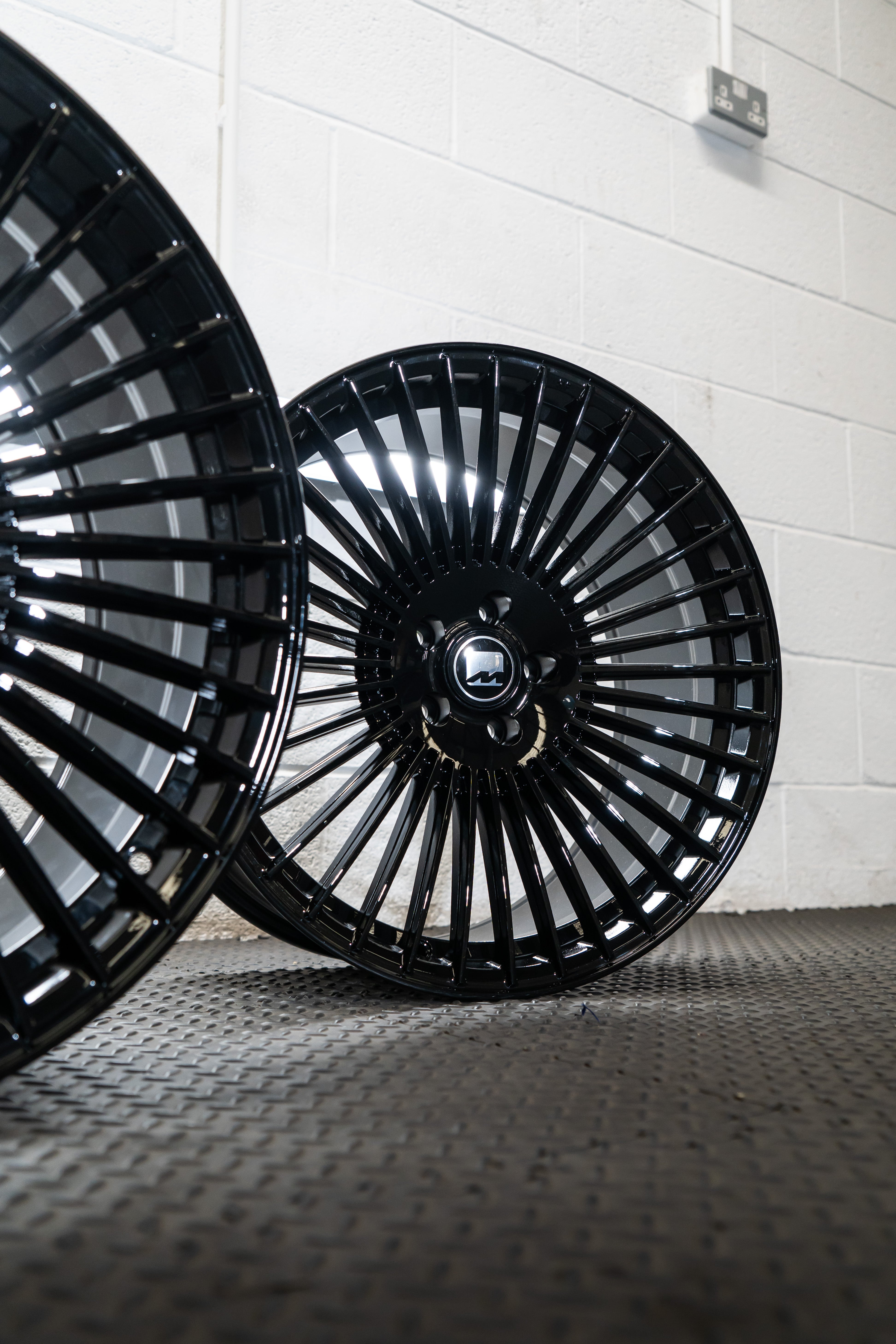 BMW 5 Series G30 G31 M-W5 20" Precision Black Motech Wheel