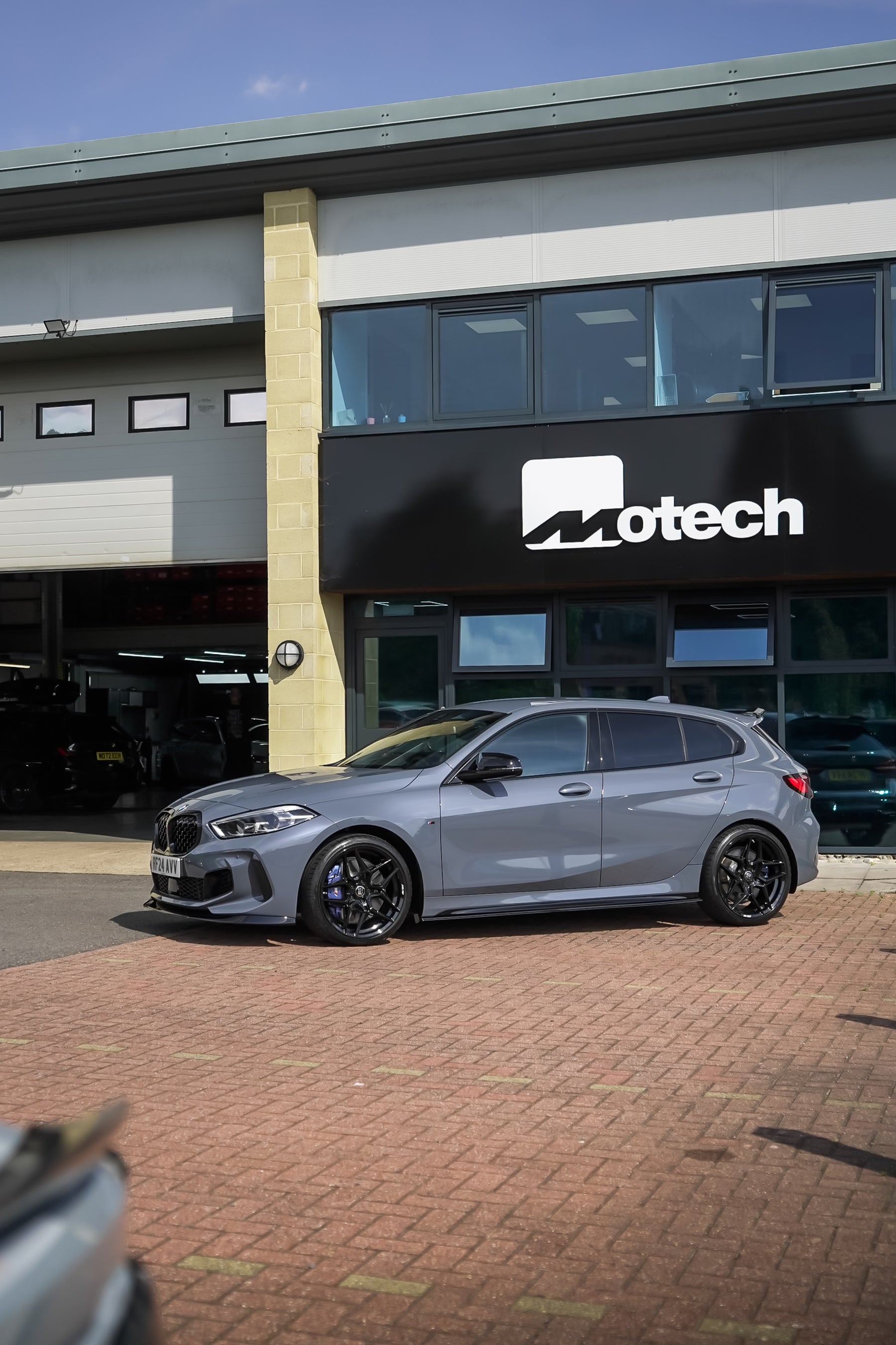 BMW M135i xDrive F40 Zaero Kit