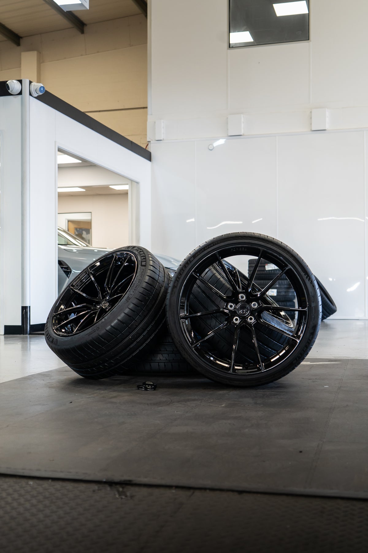 M5 F90 M-W4 19/20" Precision Black Forged Wheels