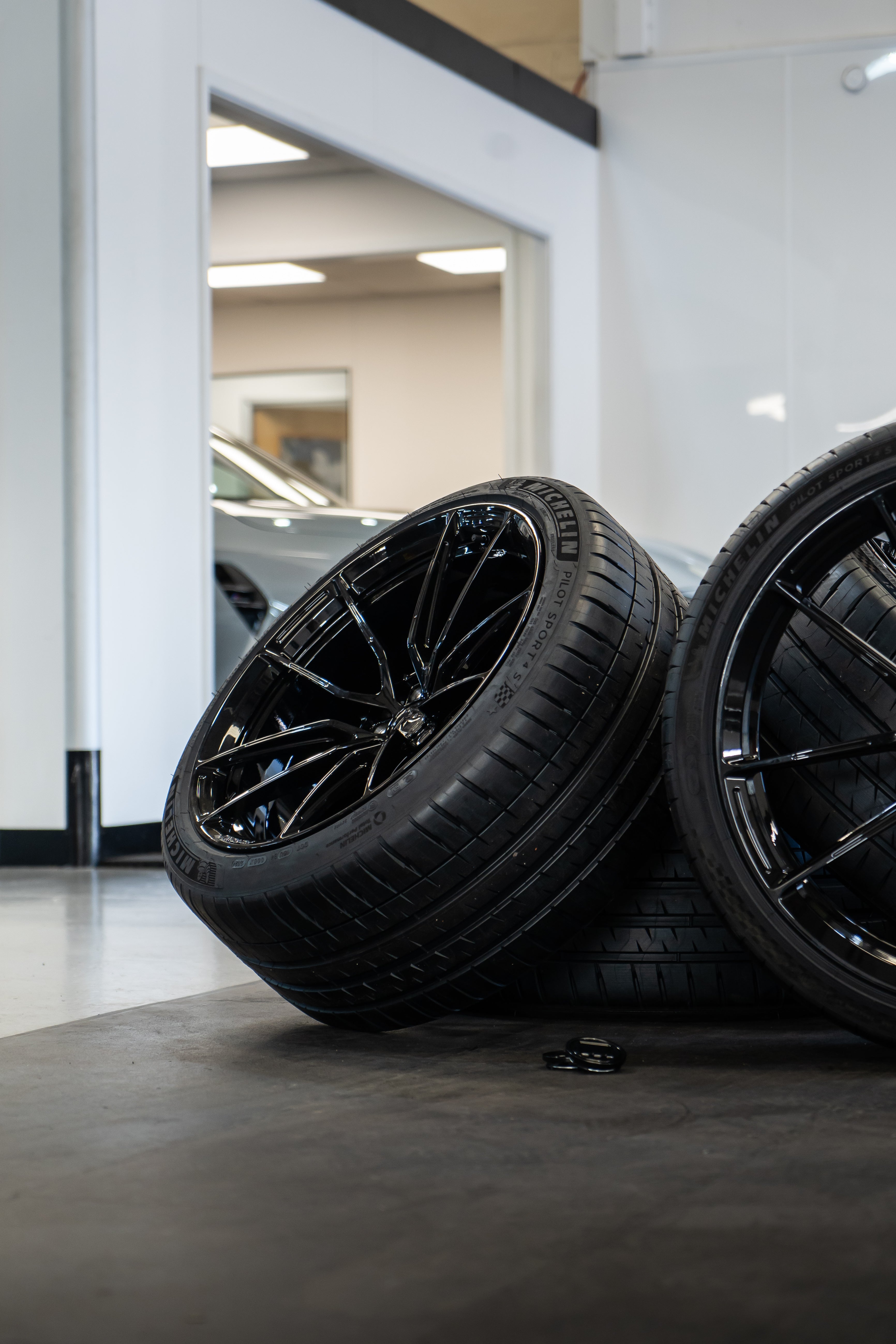 M5 F90 M-W4 19/20" Precision Black Forged Wheels