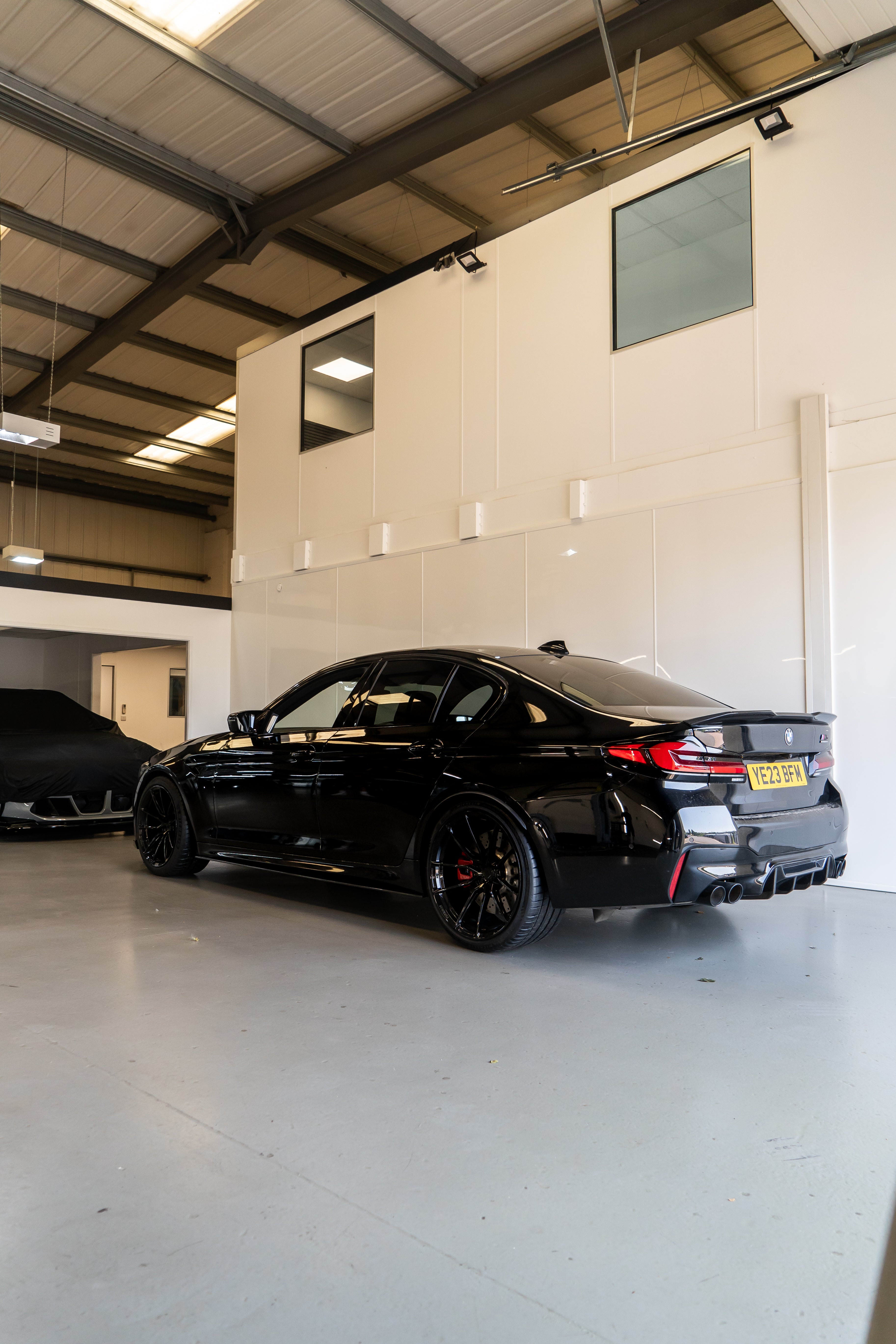 M5 F90 M-W4 20/21" Precision Black Forged Wheels