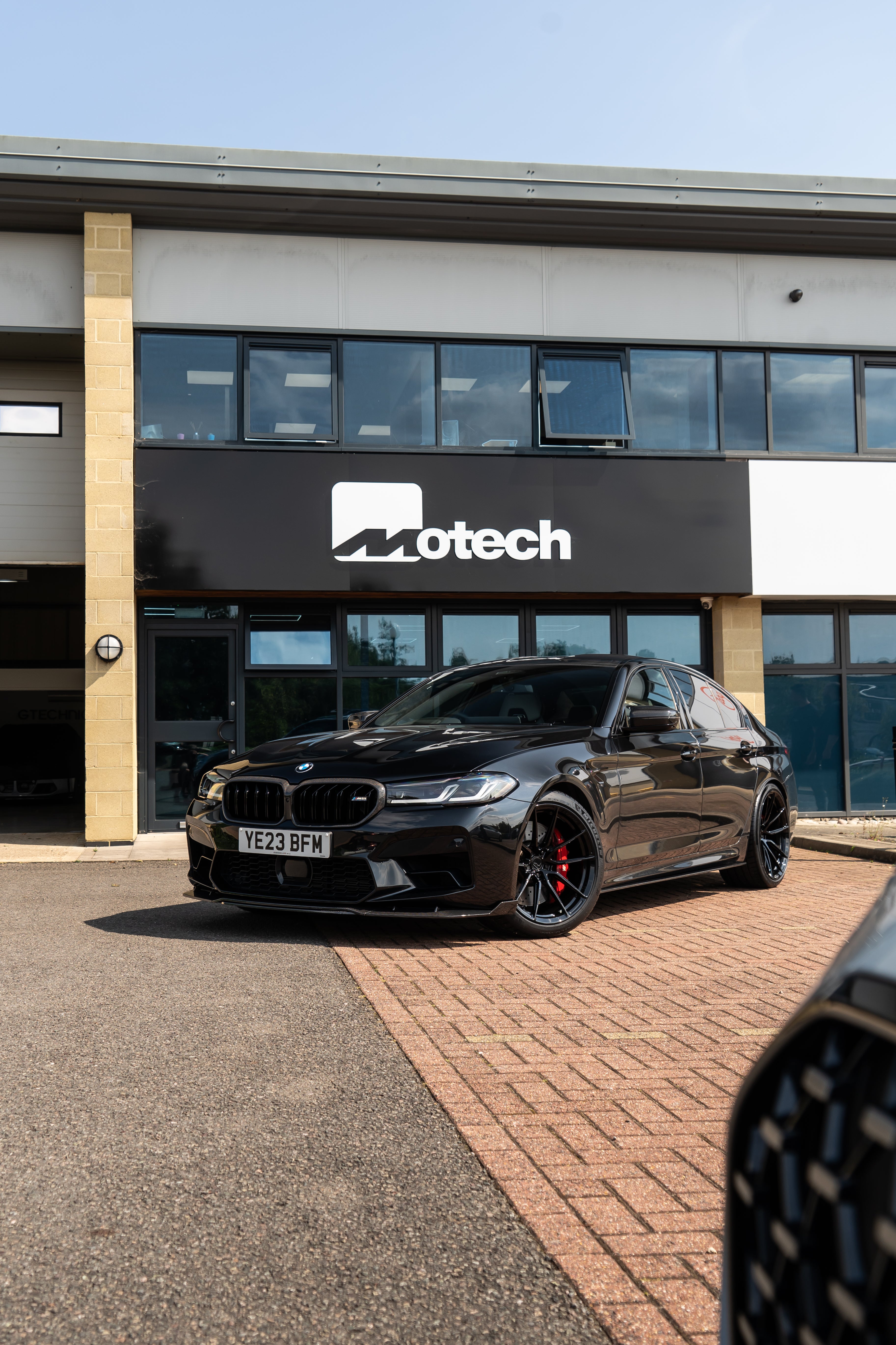 M5 F90 M-W4 20/21" Precision Black Forged Wheels