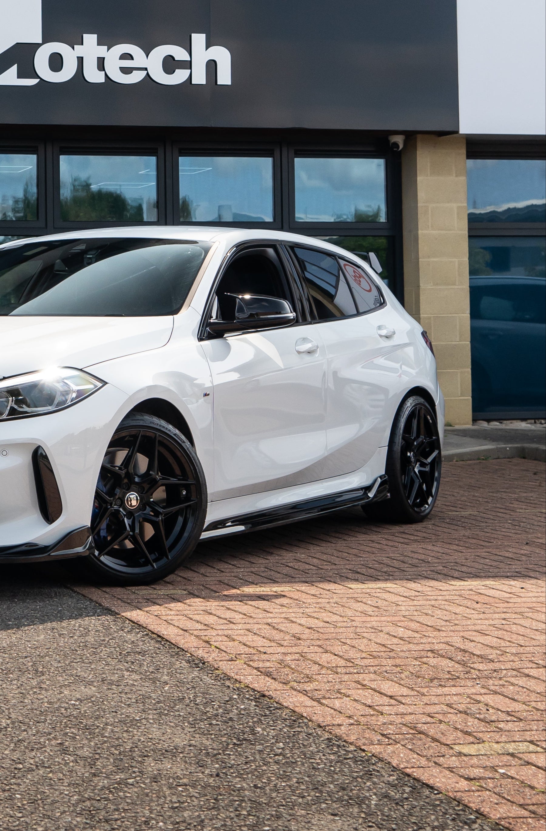 BMW F40 M135i / M-Sport Maxton Design Side Skirts
