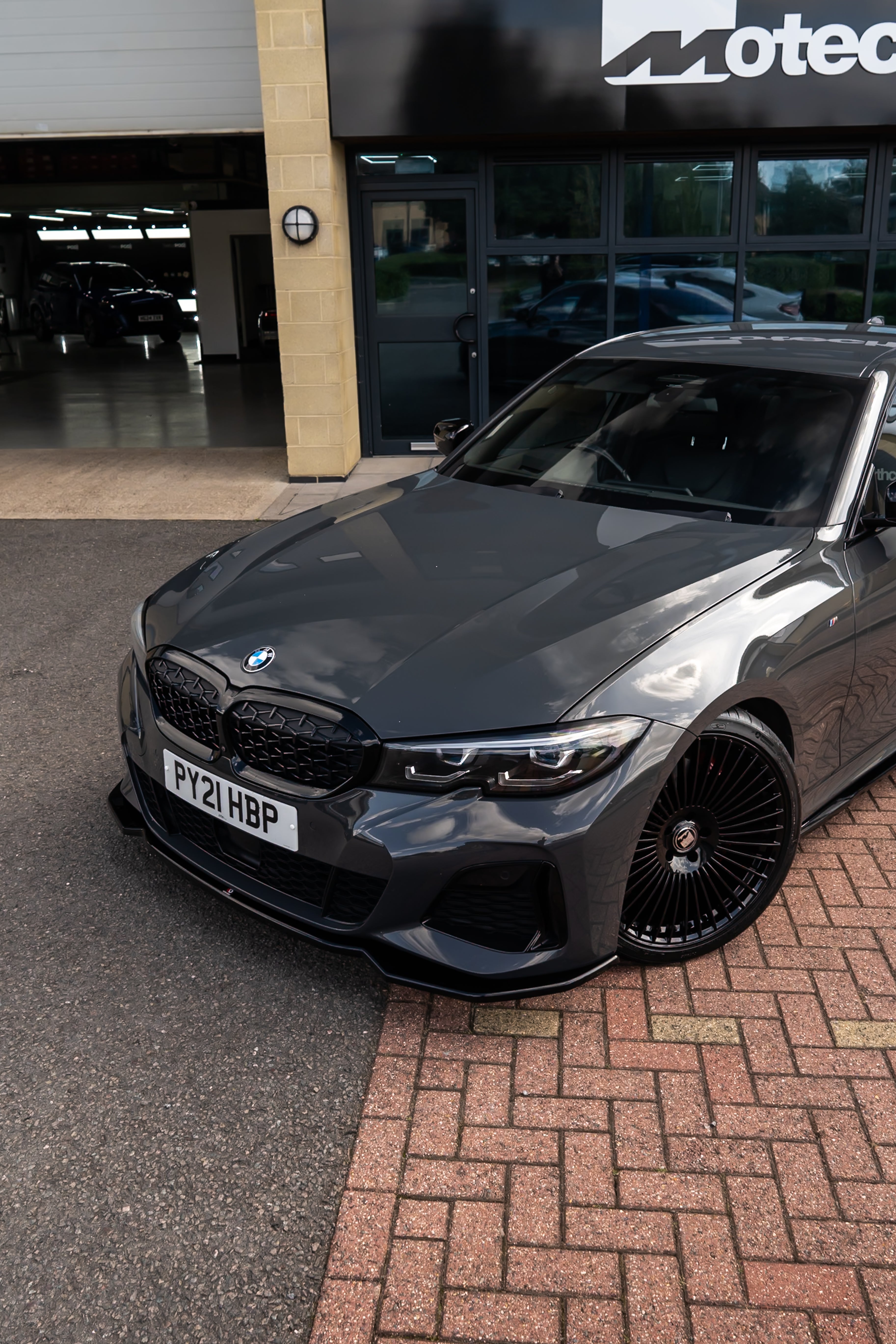 BMW G20 Saloon/G21 Touring Pre LCI Maxton Design Front Splitter