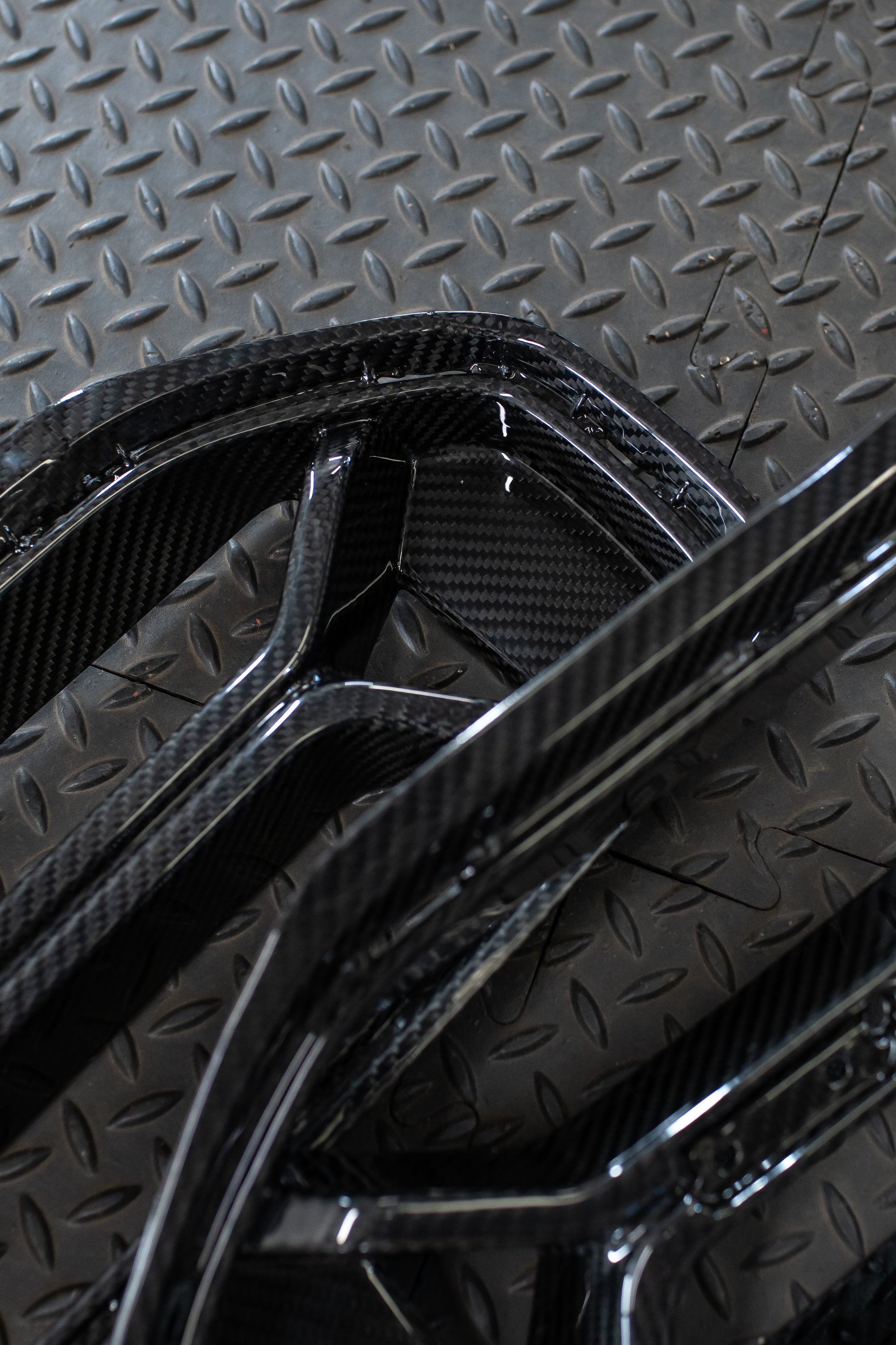 BMW G87 M2 Carbon Kidney Grilles