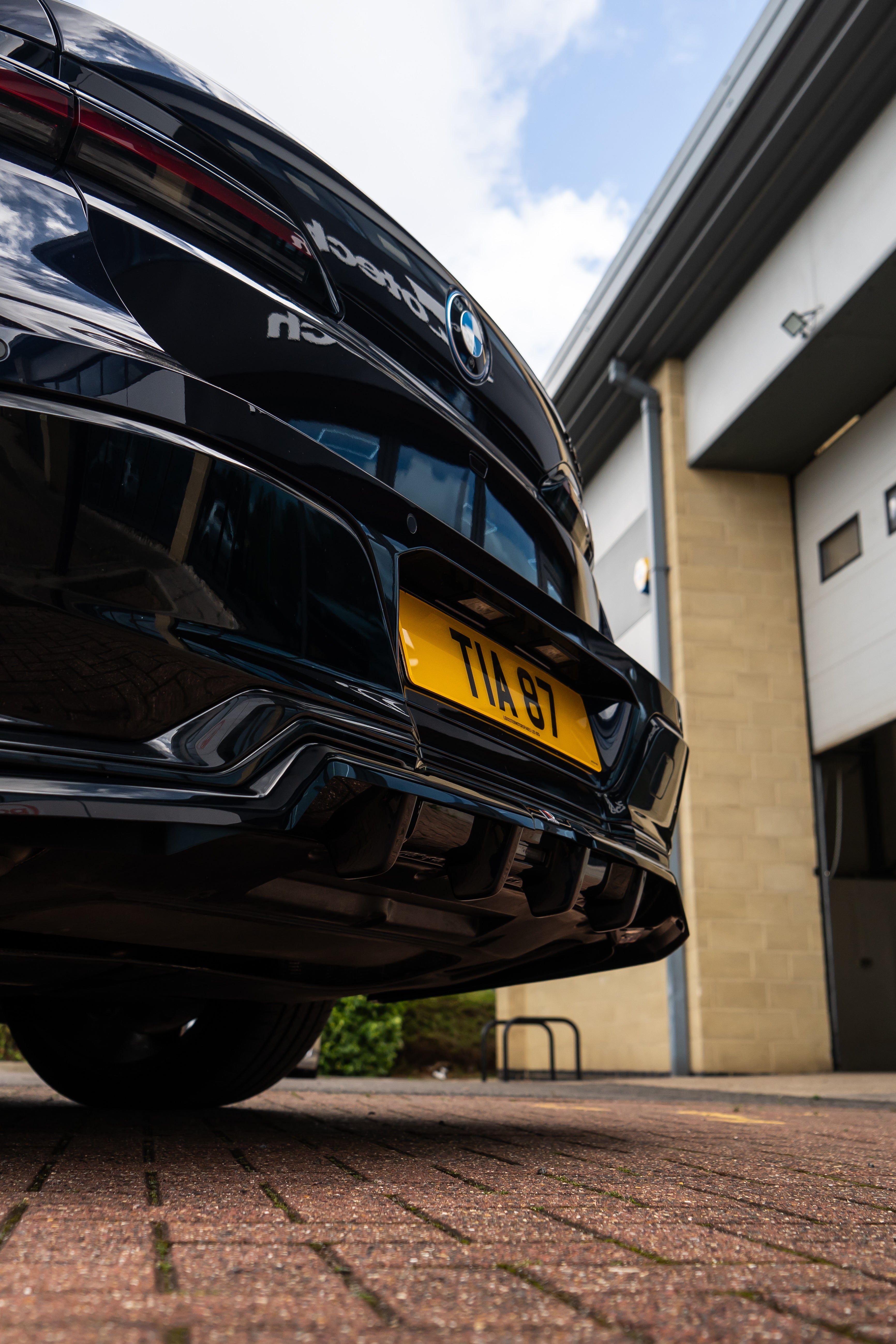 BMW G70 7 Series 740d Maxton Design Body Kit