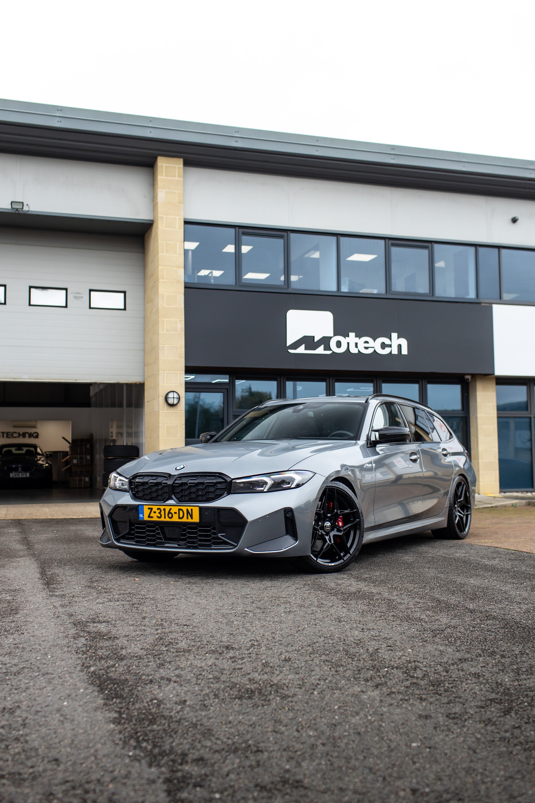 BMW 3 series G20/G21 M-W1 20" Precision Black Motech Wheel
