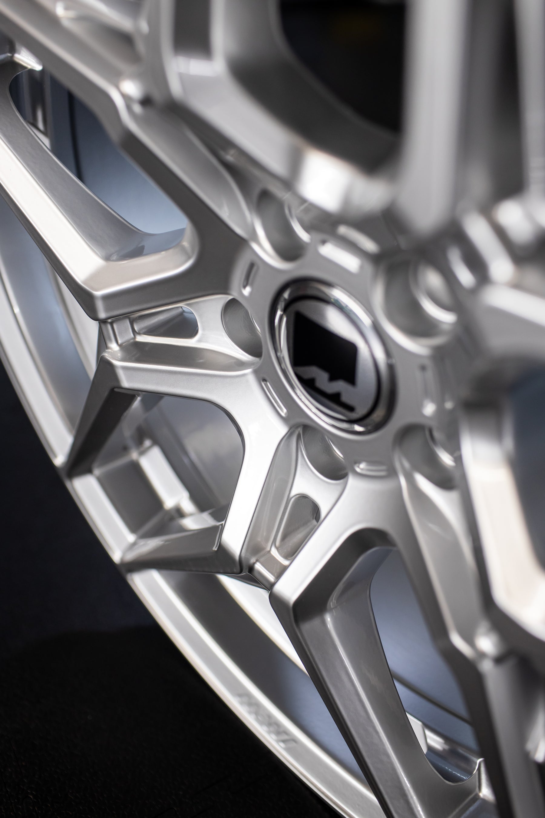 BMW 3 Series G20 G21 M-W1 20" Gloss Polished Motech Wheel