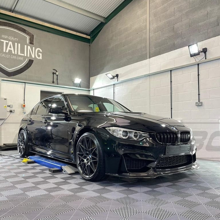 BMW M3 (F80) SALOON FULL CARBON FIBRE KIT - V3