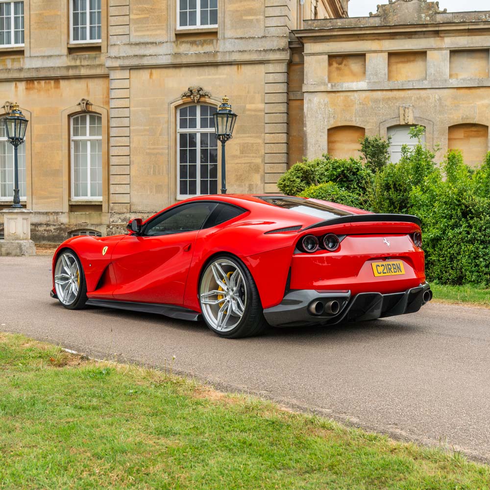 FERRARI 812 SUPERFAST CARBON FIBRE KIT V2 - CT DESIGN