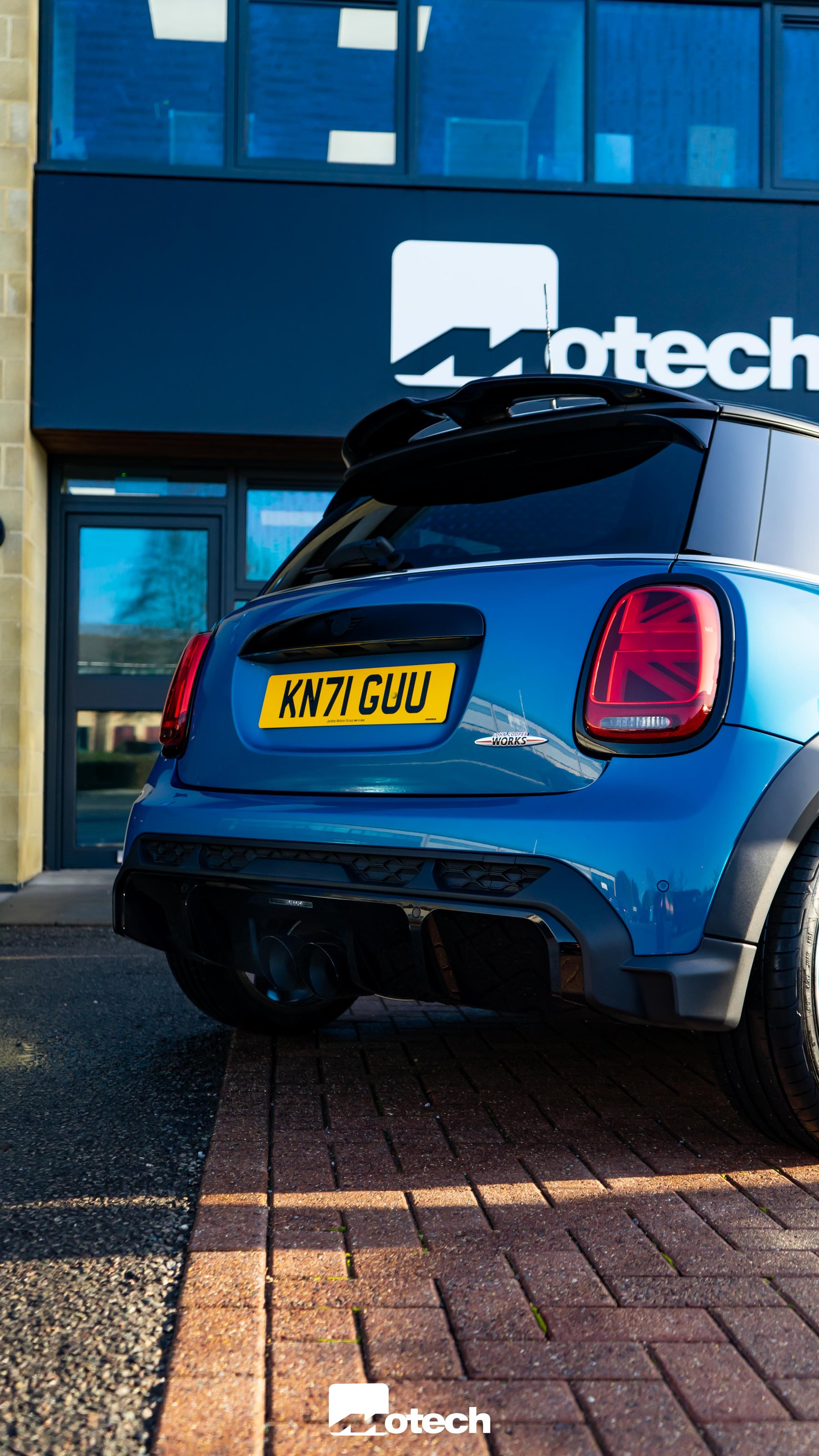 MINI F56 LCI 2 with Sound Controller Remus GPF Back system