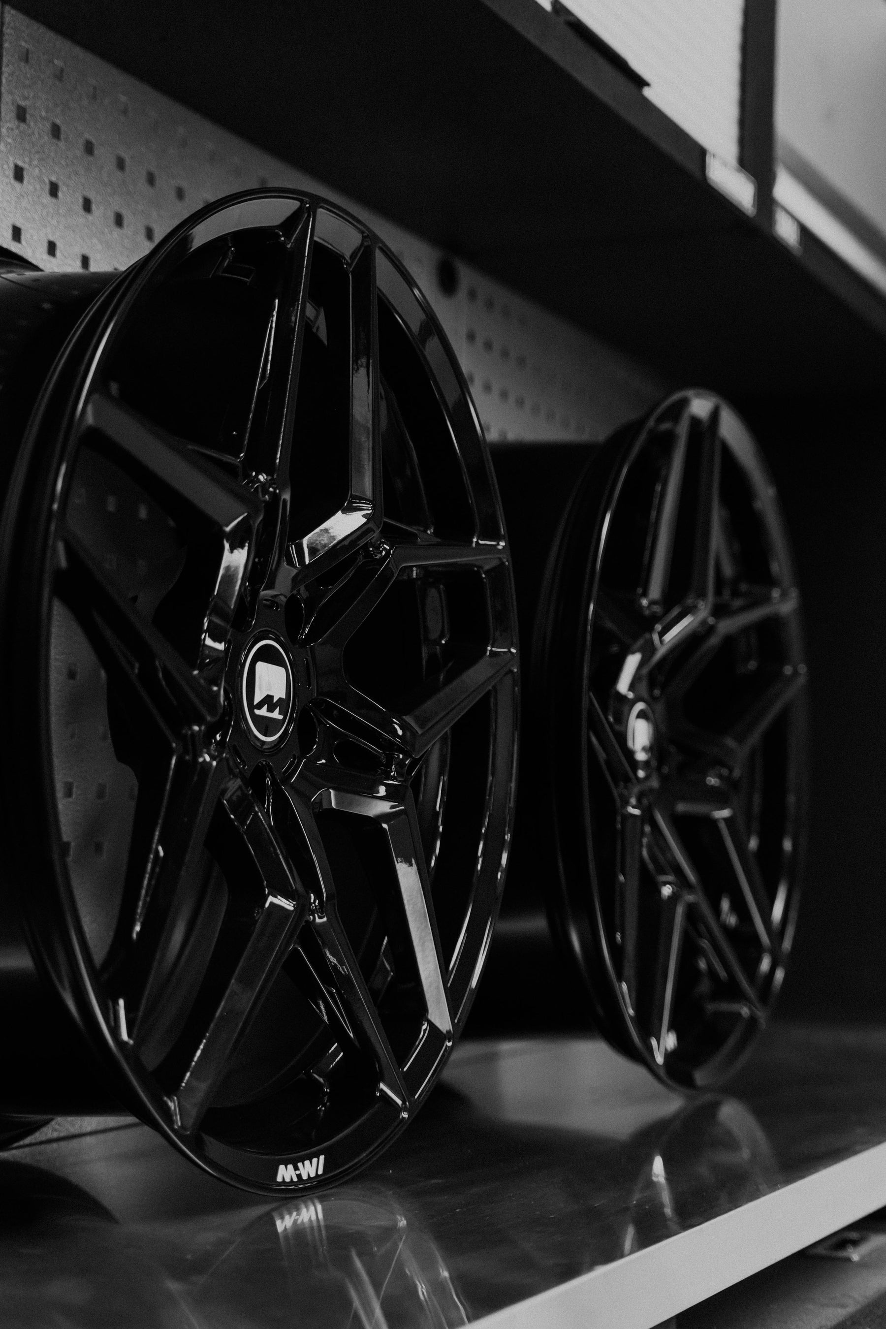 BMW 3 series G20/G21 M-W1 20" Precision Black Motech Wheel