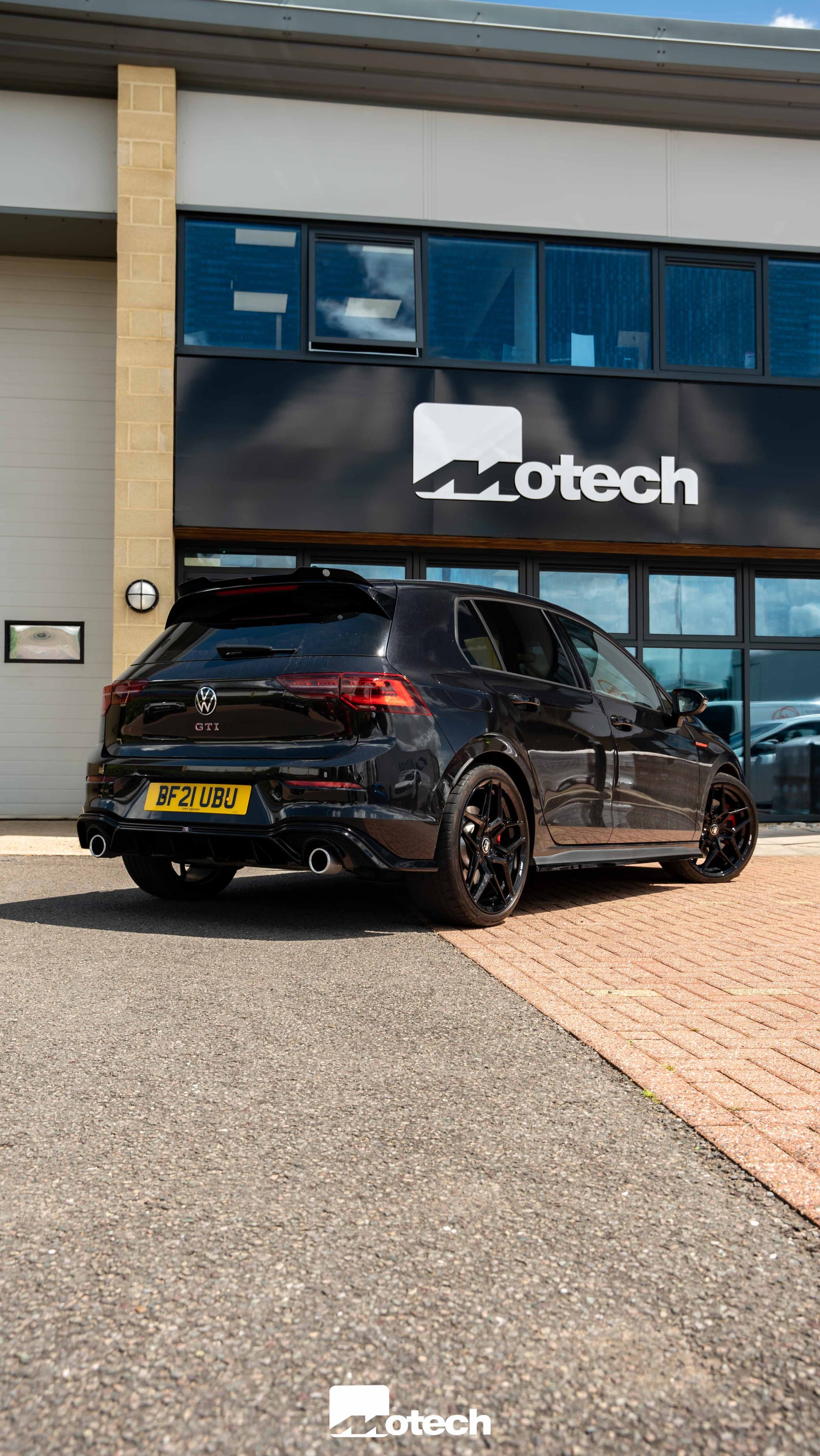 VW Golf MK8 GTI/R M-W1 19" Gloss Black Motech Wheel