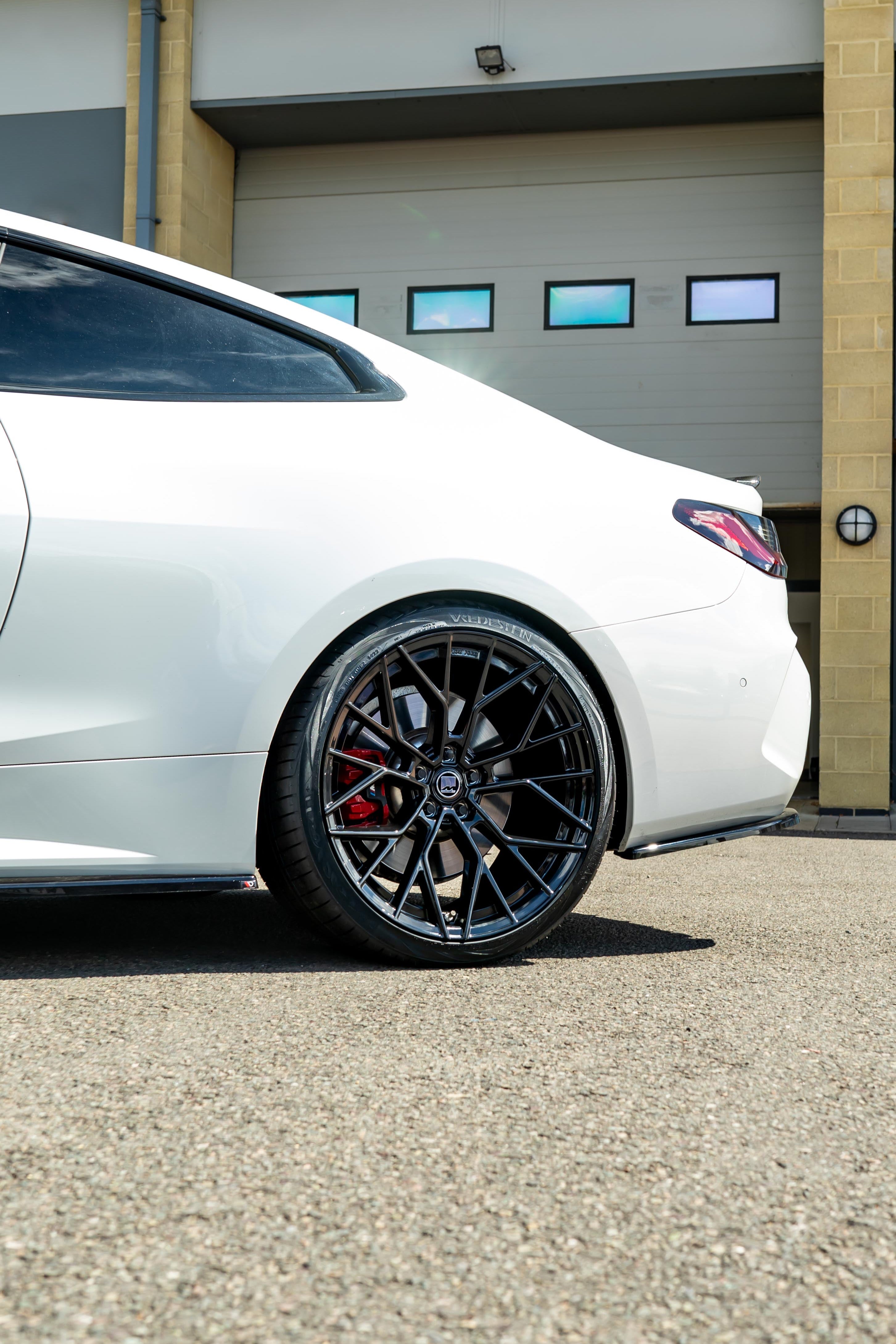 BMW i4 M-W3 20" Precision Black Motech Wheel