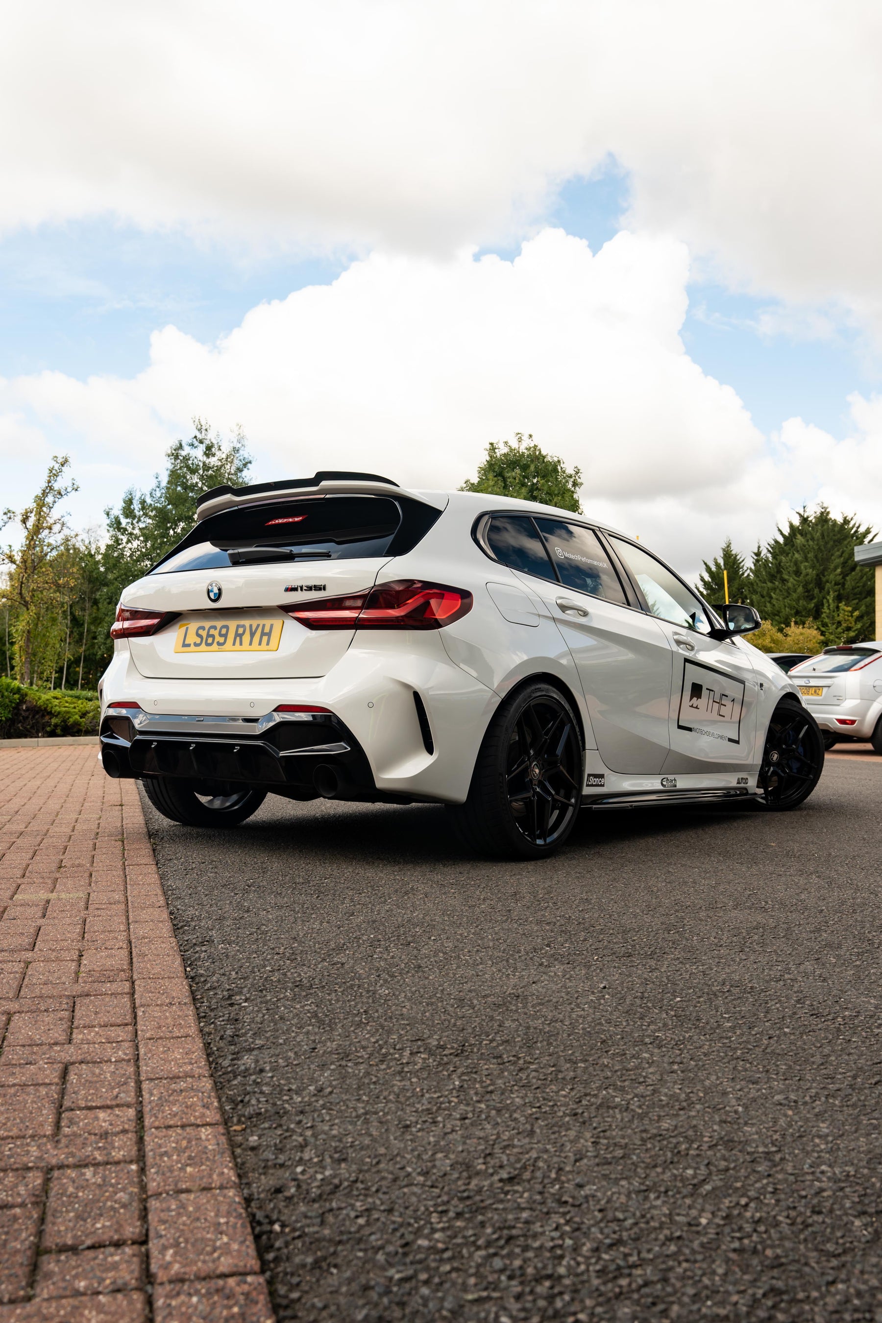 BMW M135i xDrive F40 Zaero Kit
