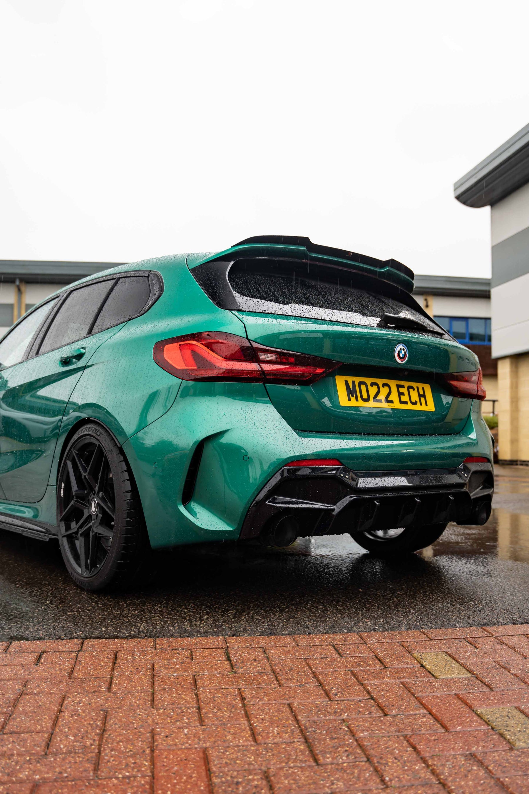 BMW M135i xDrive F40 Zaero Kit