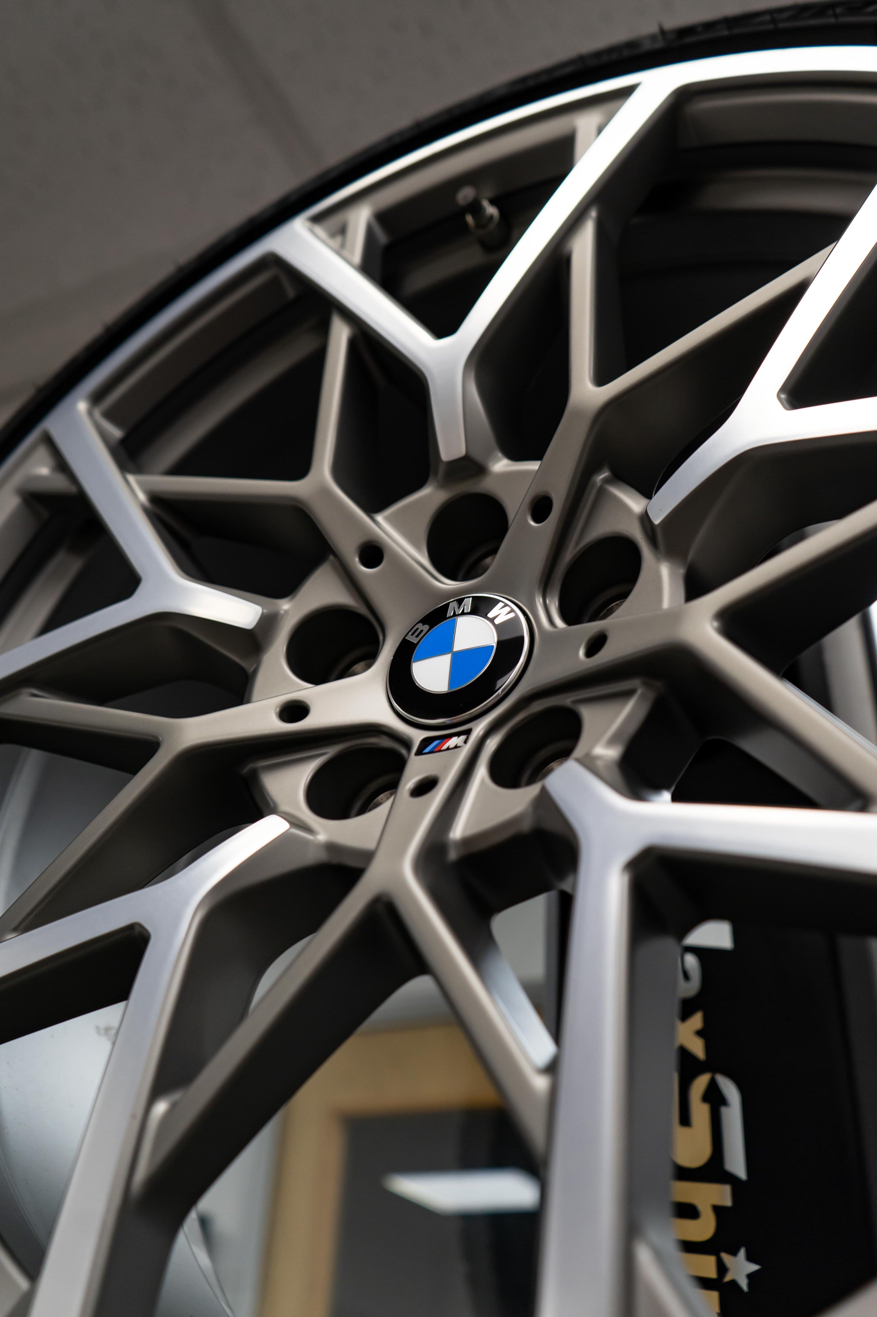 BMW 795-M M Performance Wheels
