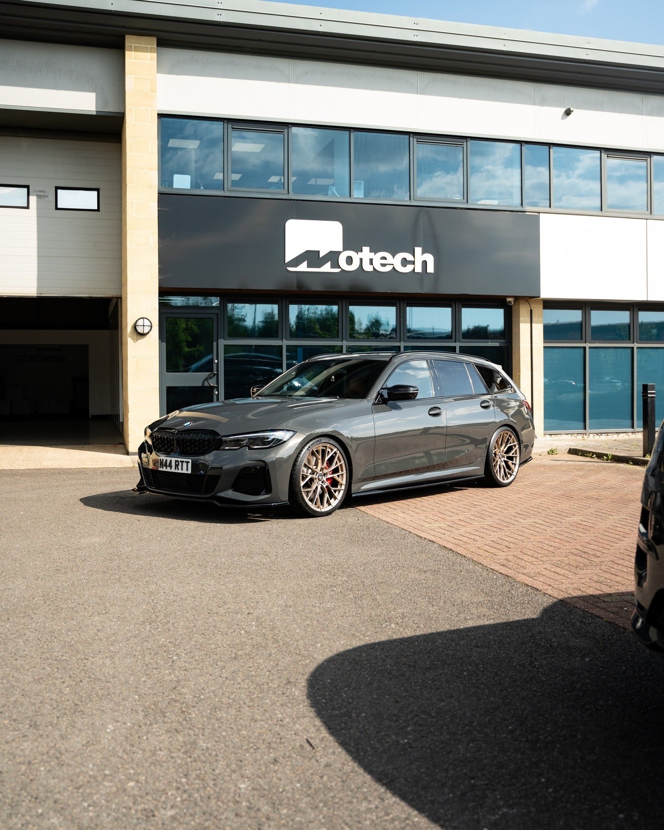 BMW G20 Saloon/G21 Touring Pre LCI Maxton Design Front Splitter