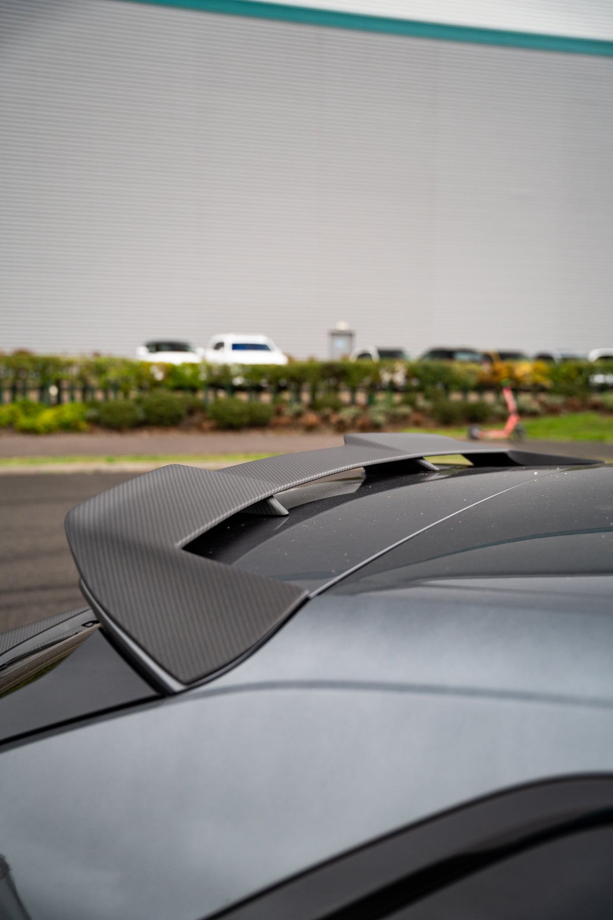 AUDI RSQ8 2020+ CARBON FIBRE ROOF SPOILER - CT DESIGN