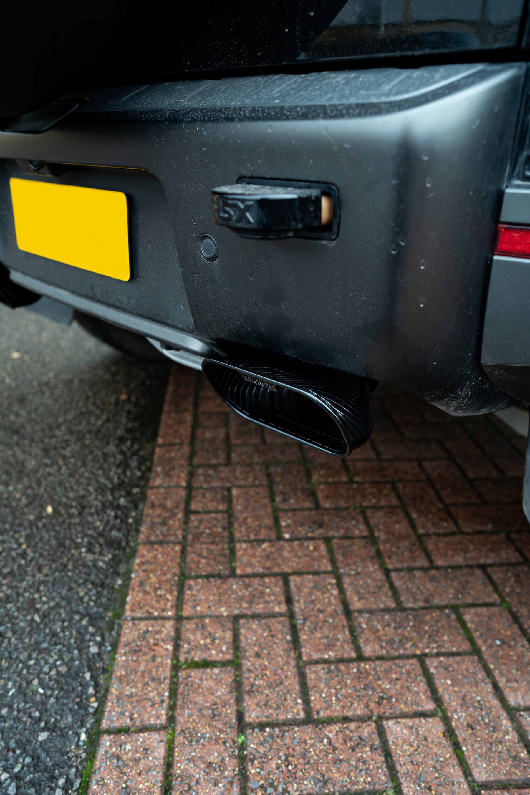 Land Rover Defender OCTA 110 P635 Quicksilver with Sound Architect (2025 on)