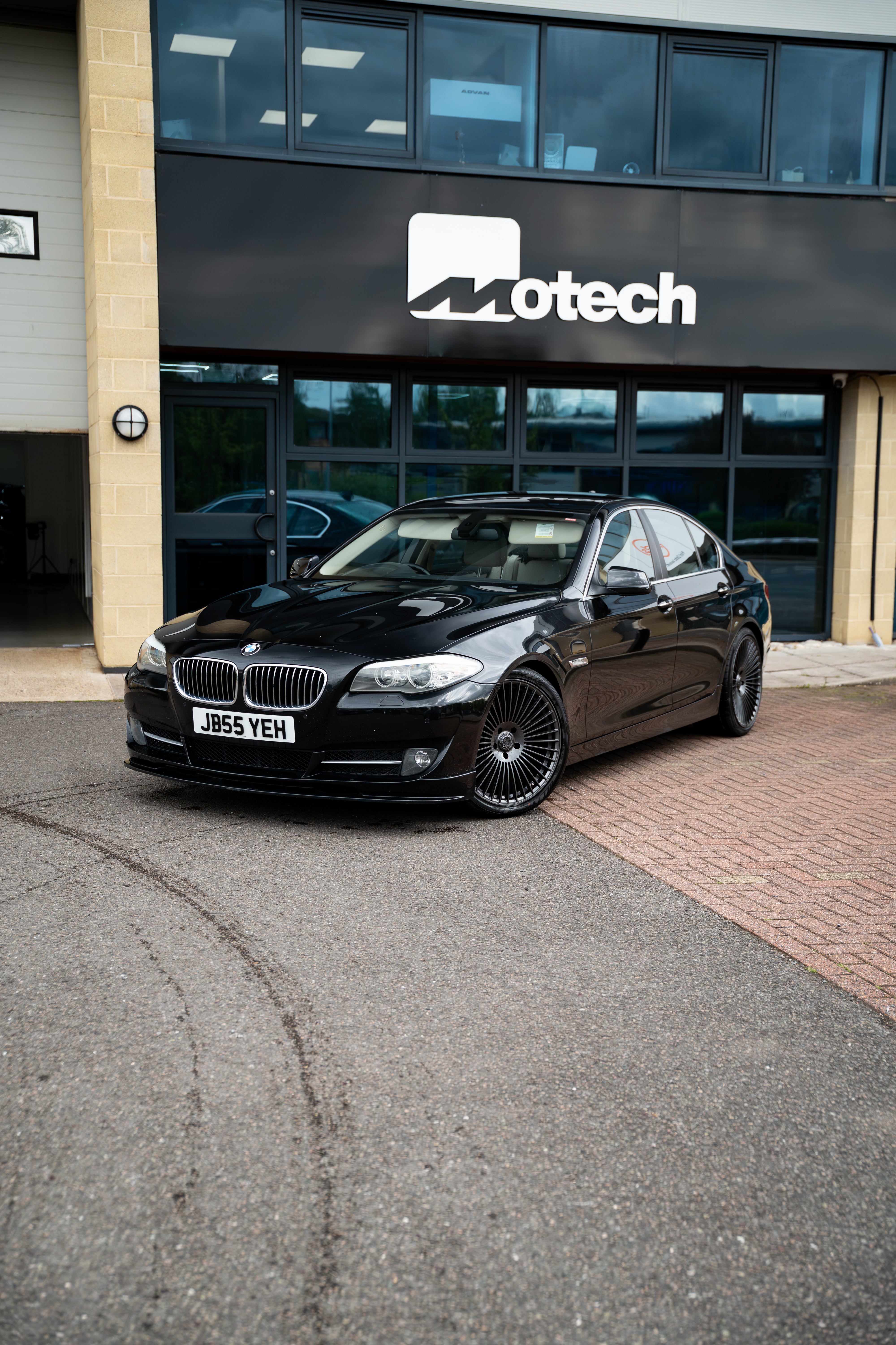 BMW 5 Series F10 M-W5 20" Carbon Grey Motech Wheel