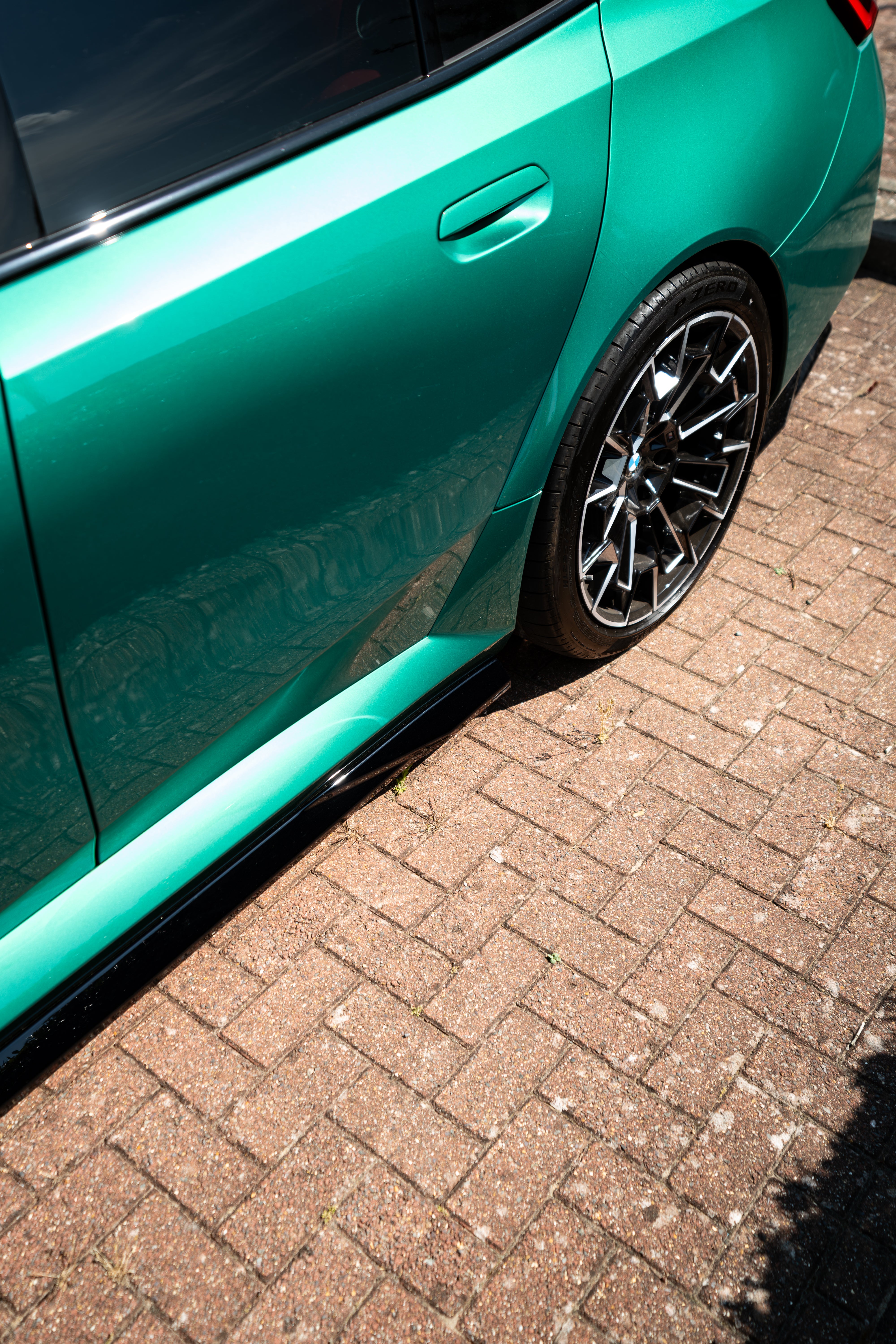 BMW M5 G90 Maxton Design Side Skirts