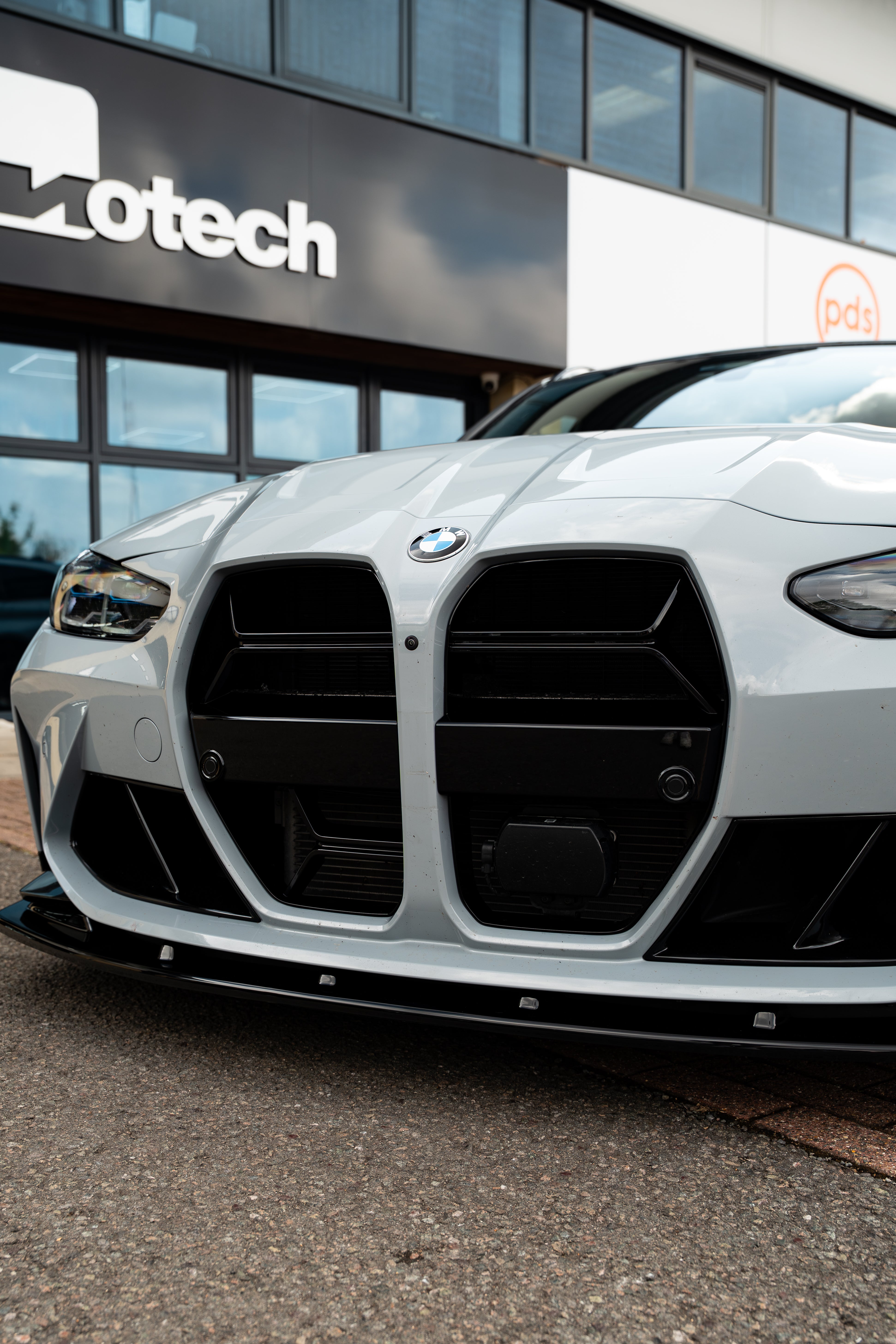 BMW M3 G80 G81 CSL Style Gloss Black Front Grille