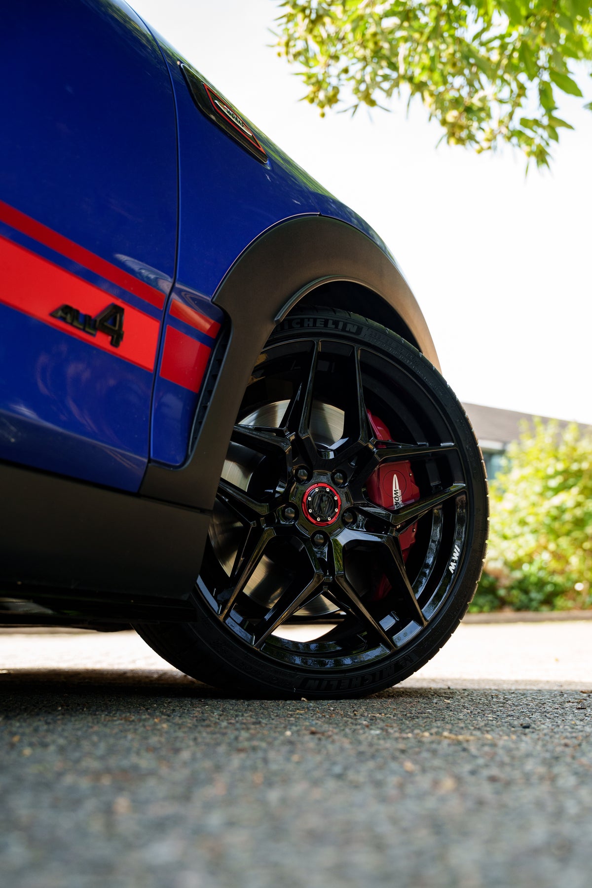 Mini F54 Clubman M-W1 19" Precision Black Motech Wheel