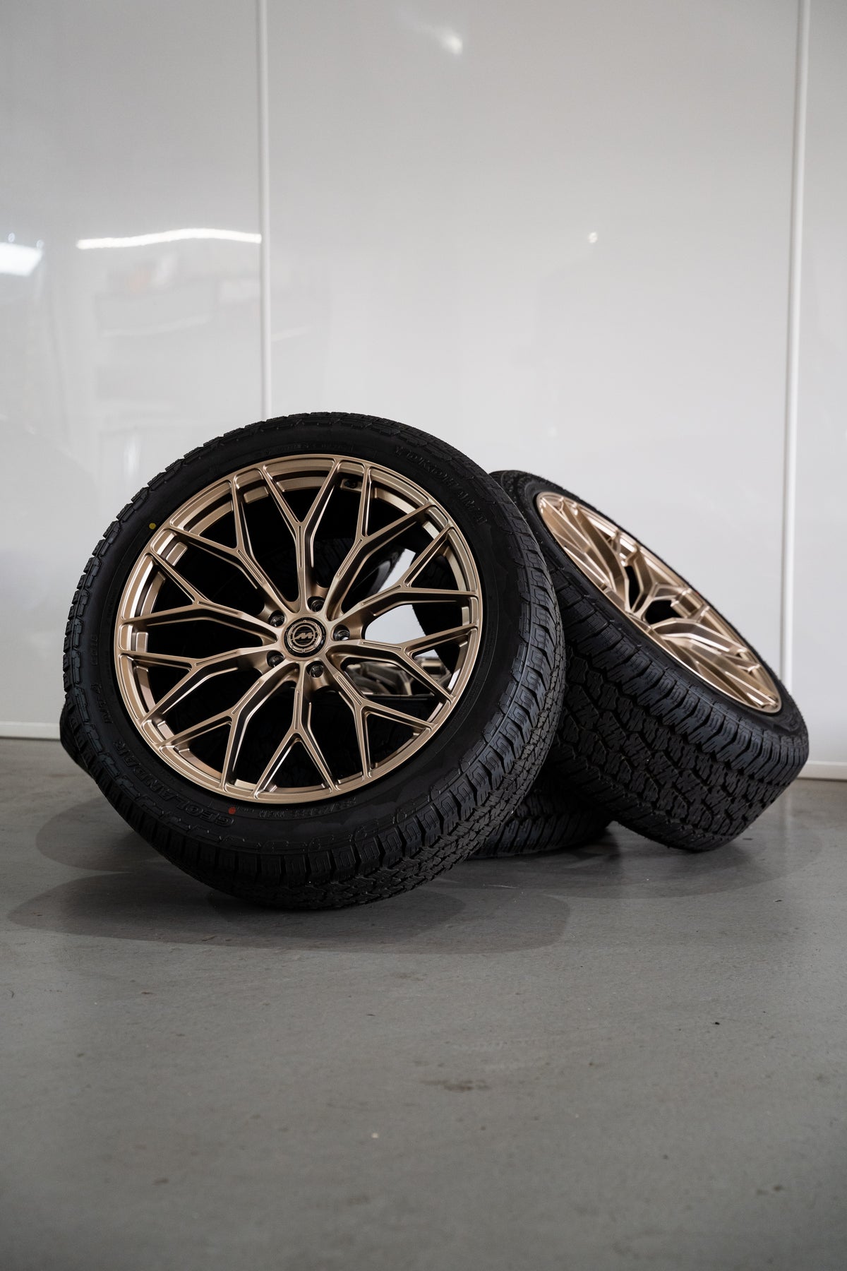Defender 5x120 M-WX 22" Neodyme Gold