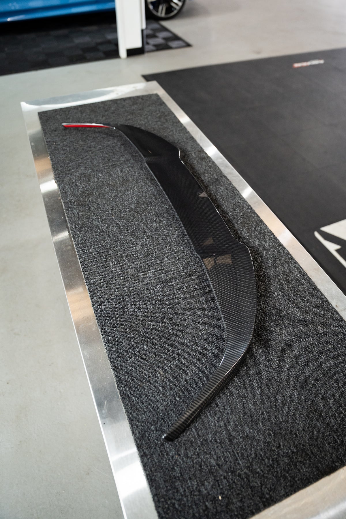 F40 F70 Carbon rear wing