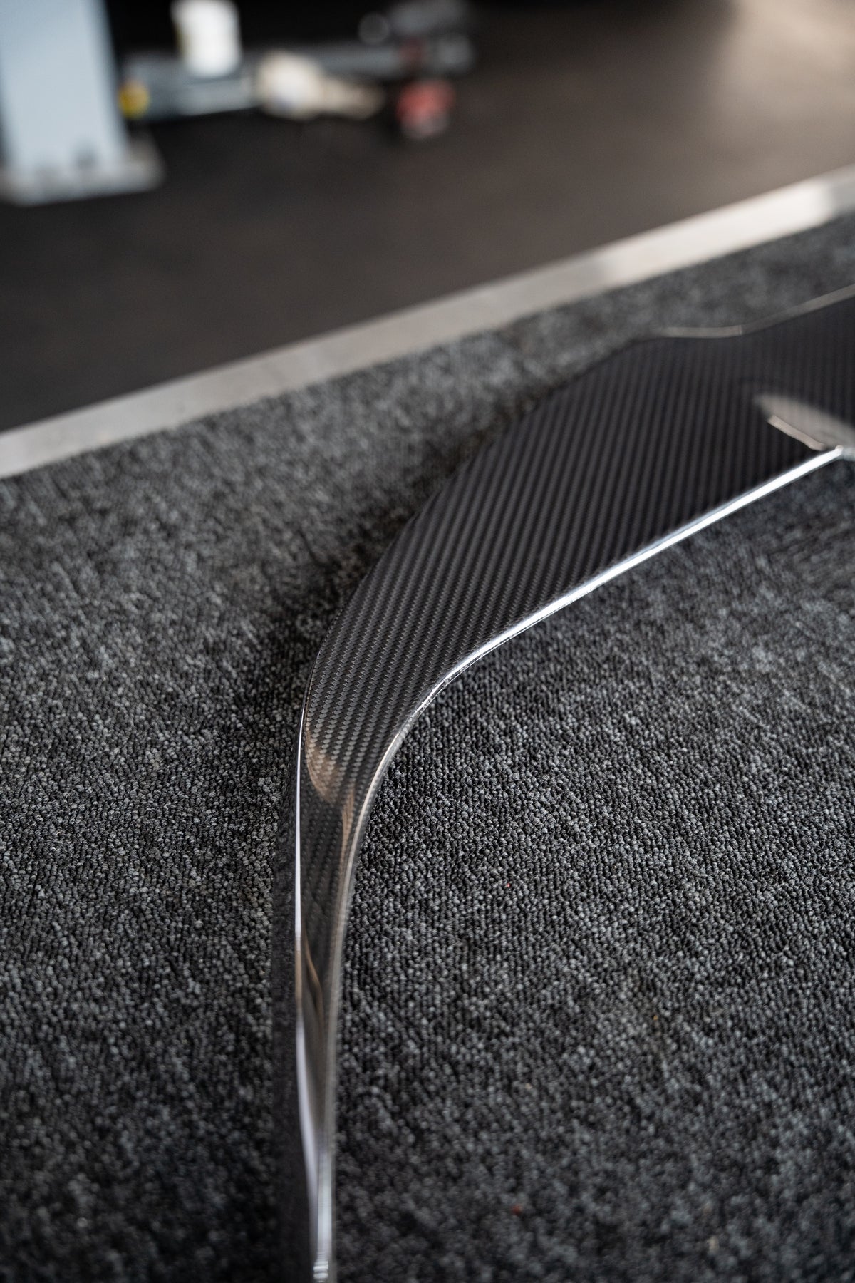 F40 F70 Carbon rear wing