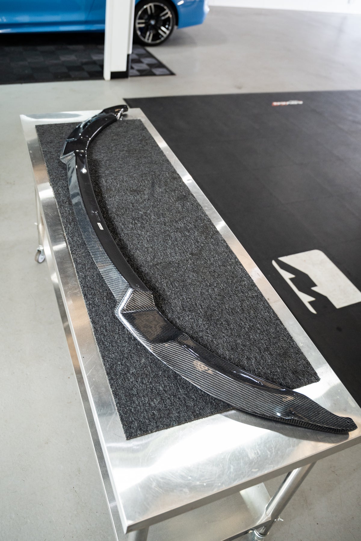 F80 F82 CS style front splitter
