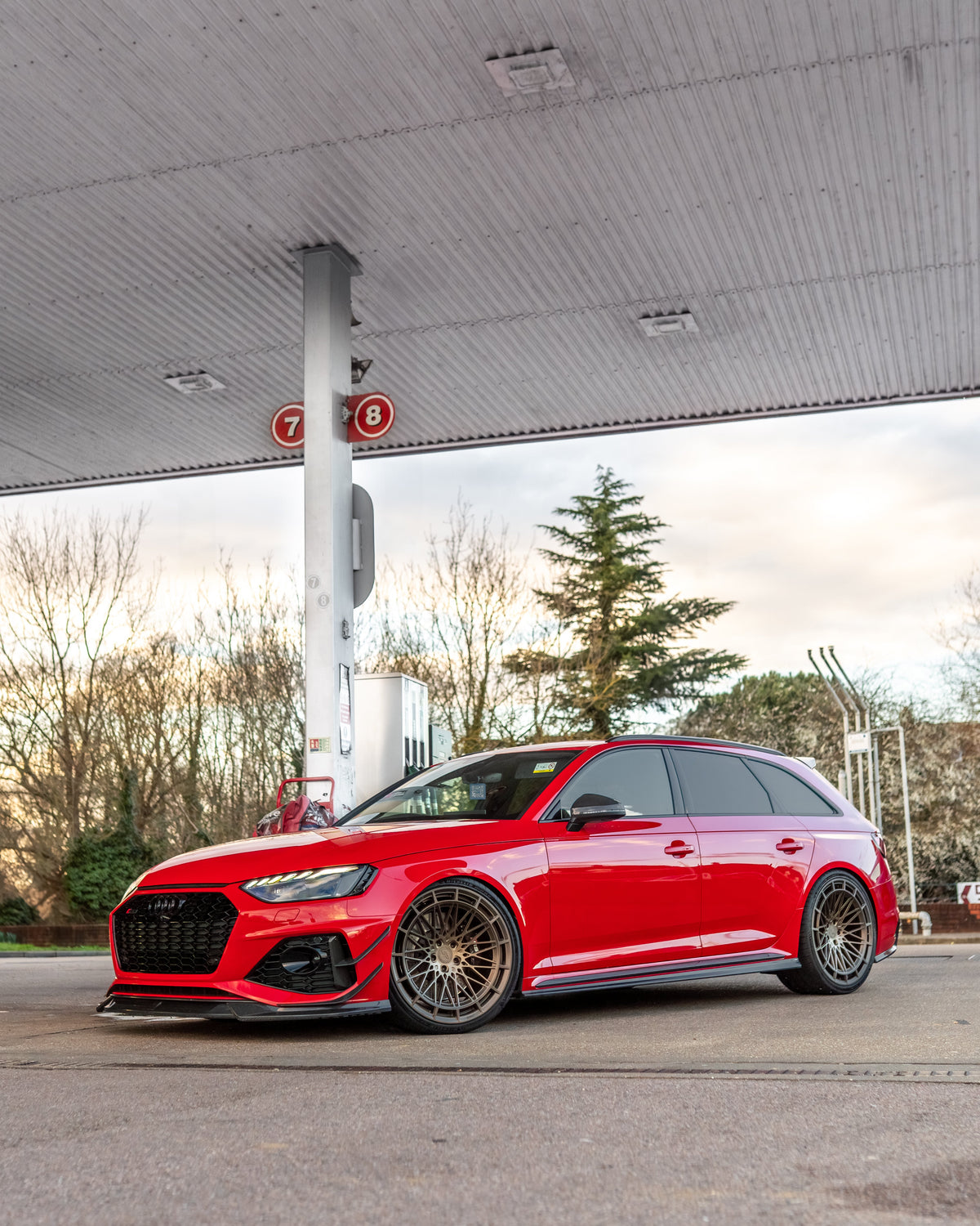 AUDI RS4 B9.5 CARBON FIBRE SIDE SKIRTS - CT DESIGN