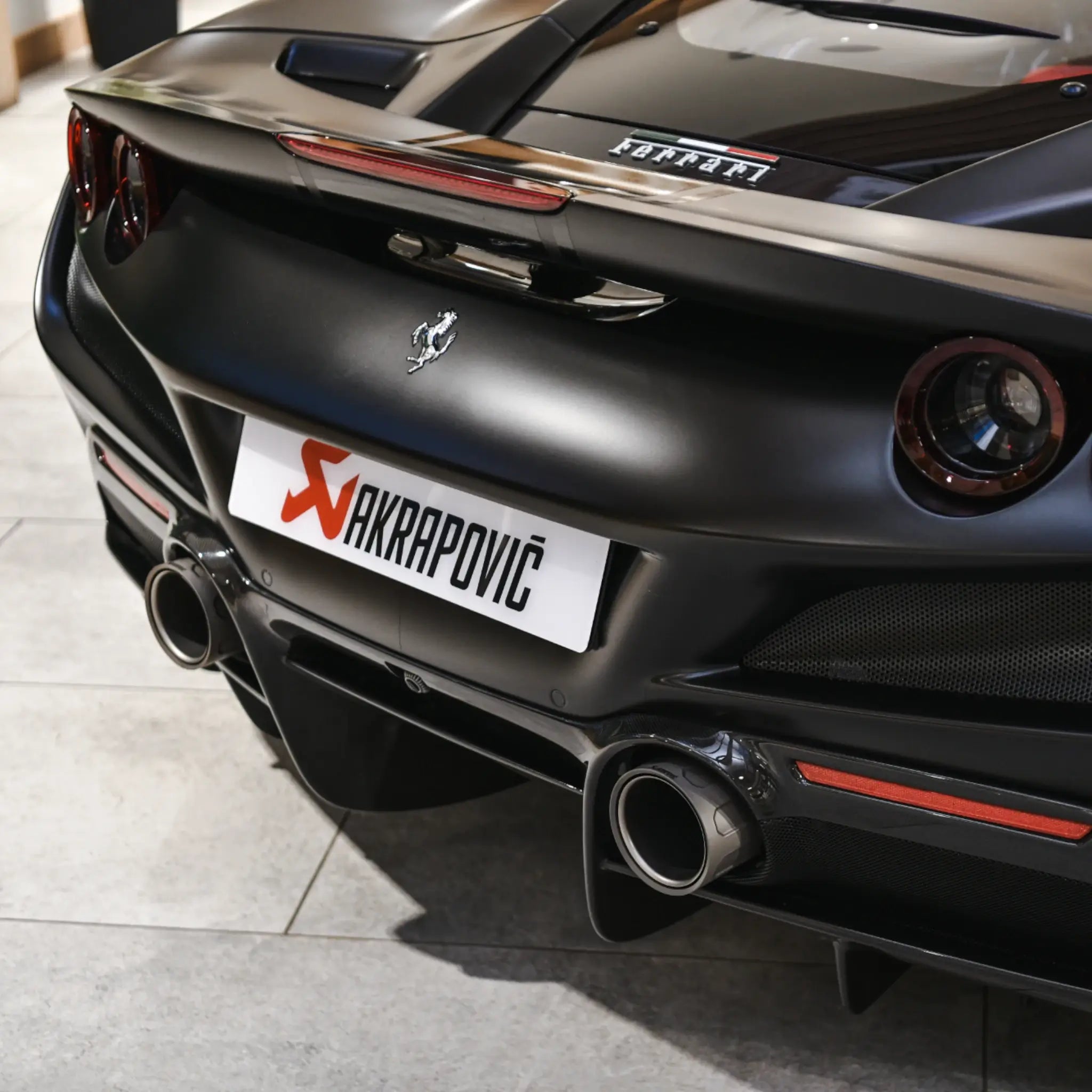 Ferrari F8 Tributo / Spider | Akrapovic | Evolution Line (Titanium)