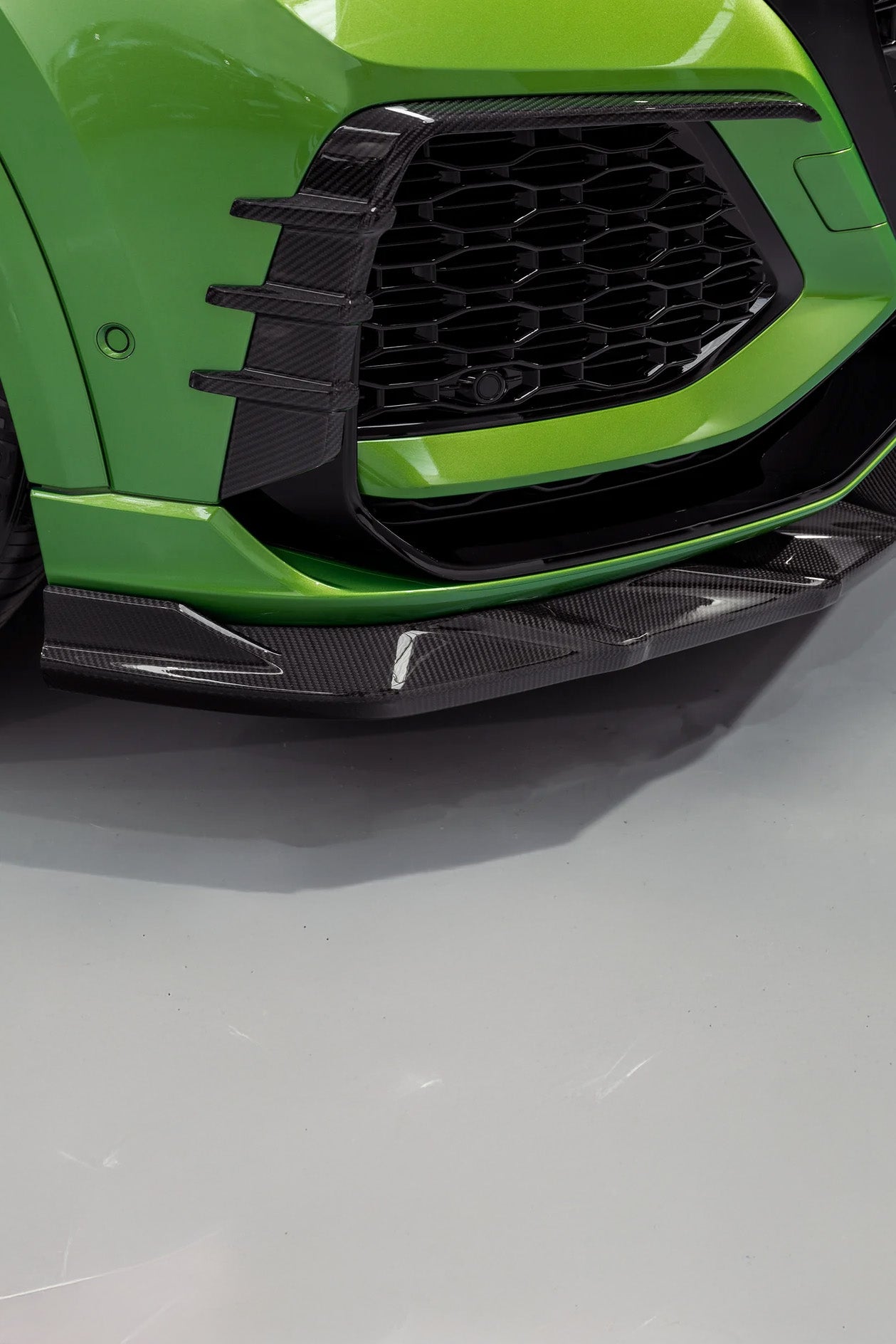 Audi RSQ8 Pre-LCI Carbon Urban Front Splitter Elements