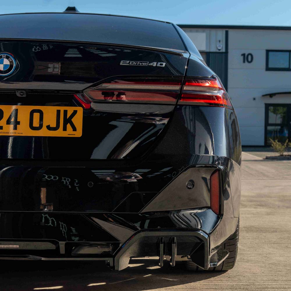 BMW 5 SERIES G60 & i5 2023+ GLOSS BLACK DIFFUSER