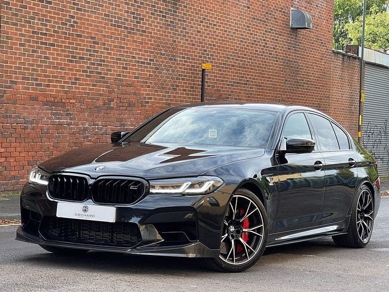 BMW F90 M5 LCI SALOON FULL CARBON FIBRE KIT - V6