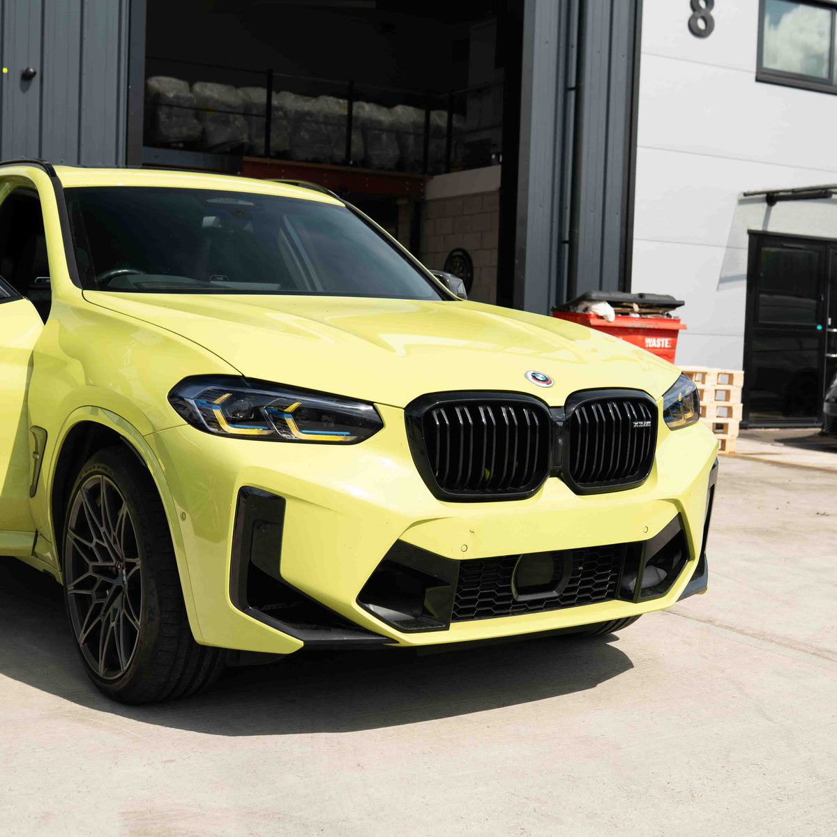 BMW F97 X3M LCI YELLOW ADAPTIVE DRL MODULE SET (2022+)