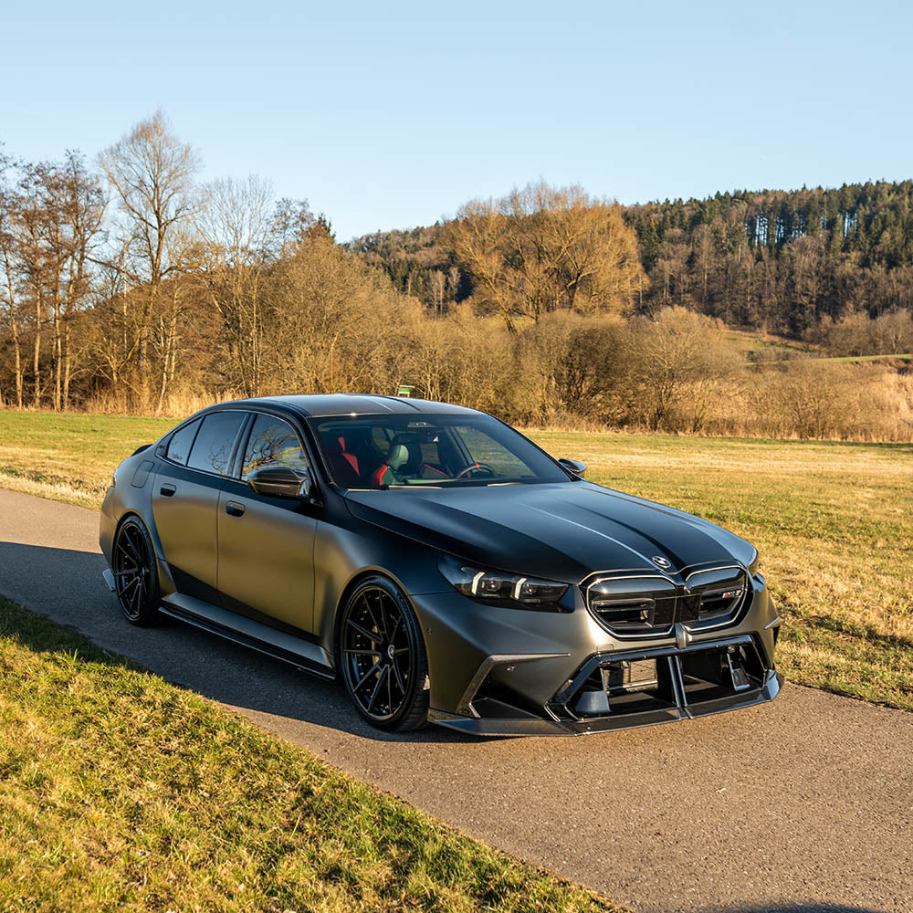 BMW G90 M5 & G99 M5 TOURING 2024+ CARBON FIBRE SPLITTER - V1 - CT DESIGN