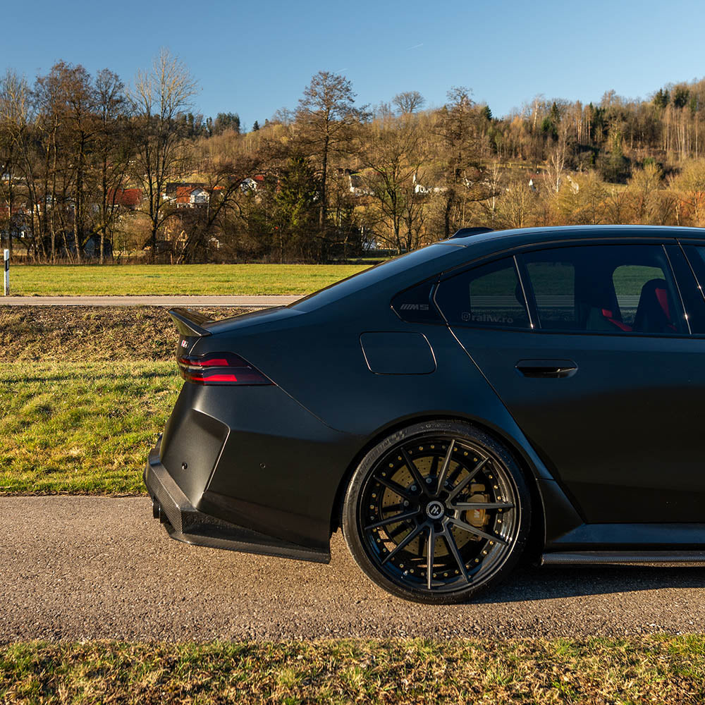 BMW G90 M5 & G60 5 SERIES 2023+ CARBON FIBRE SPOILER - V1 - CT DESIGN