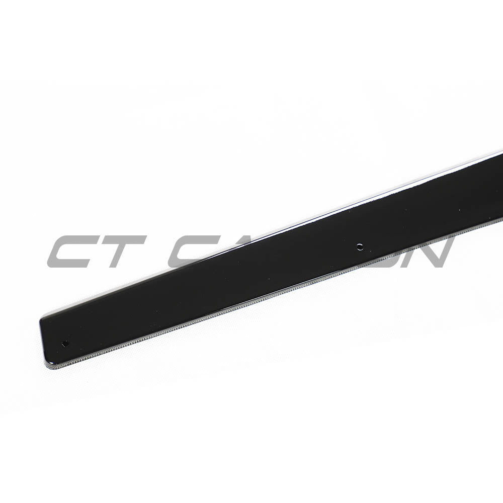 BMW M4 (F83) CONVERTIBLE FULL GLOSS BLACK KIT