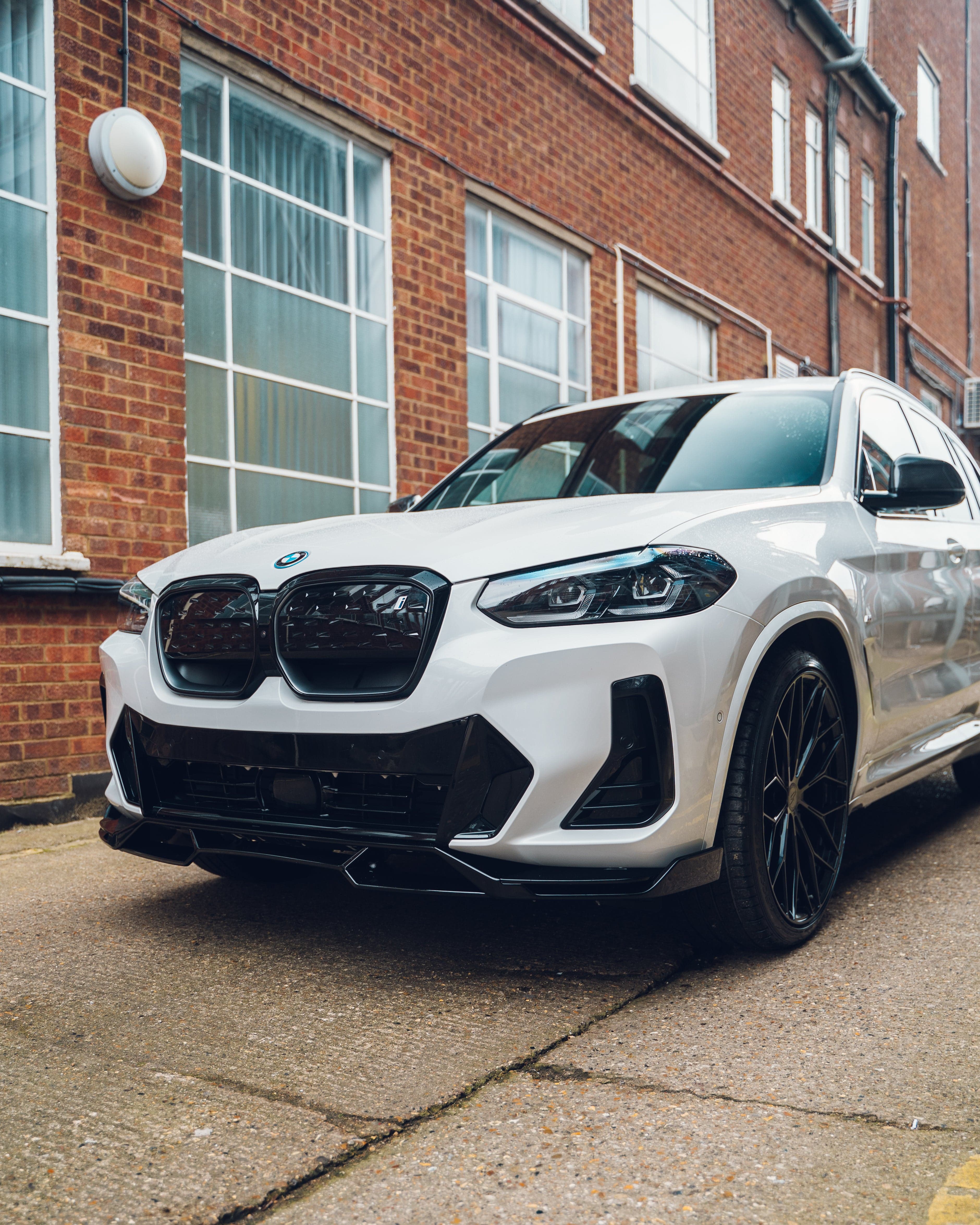 BMW X3 G01 & IX3 G08 LCI 2022-2024 GLOSS BLACK SPLITTER - V1