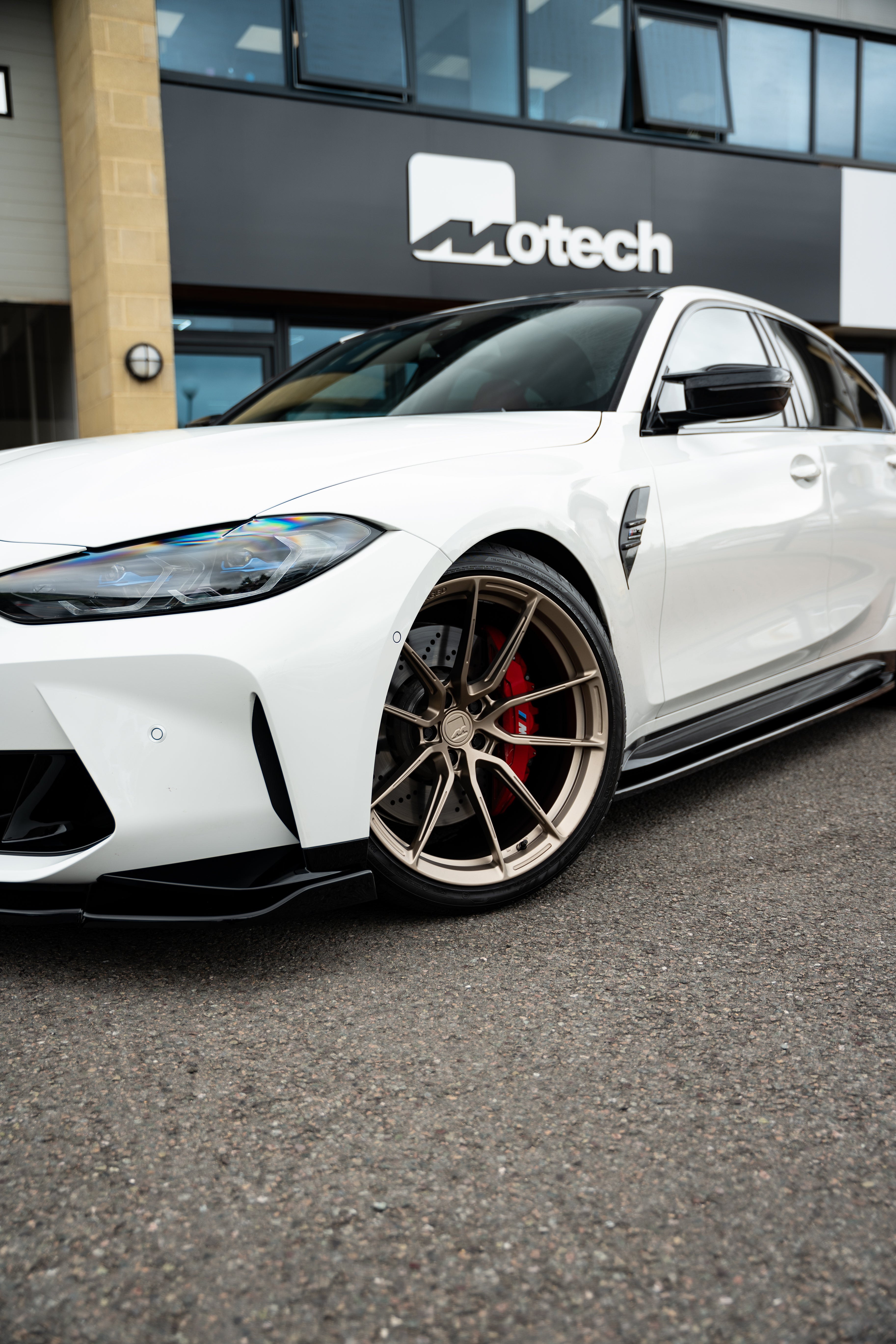 M3 G80 M-W4 20/21" Neodyme Gold Forged Wheels