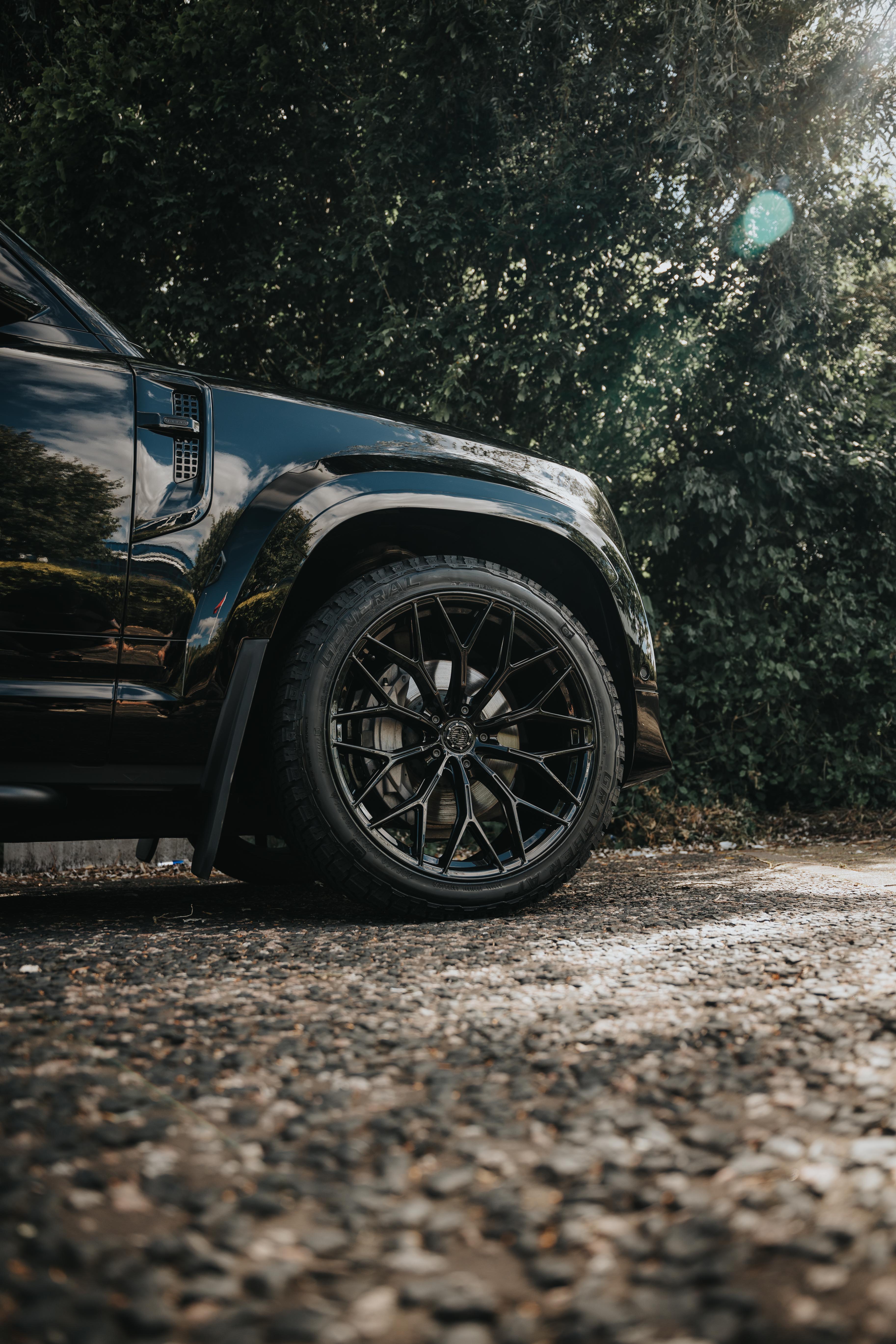 Land Rover Defender M-WX 22" Precision Black Motech Wheel