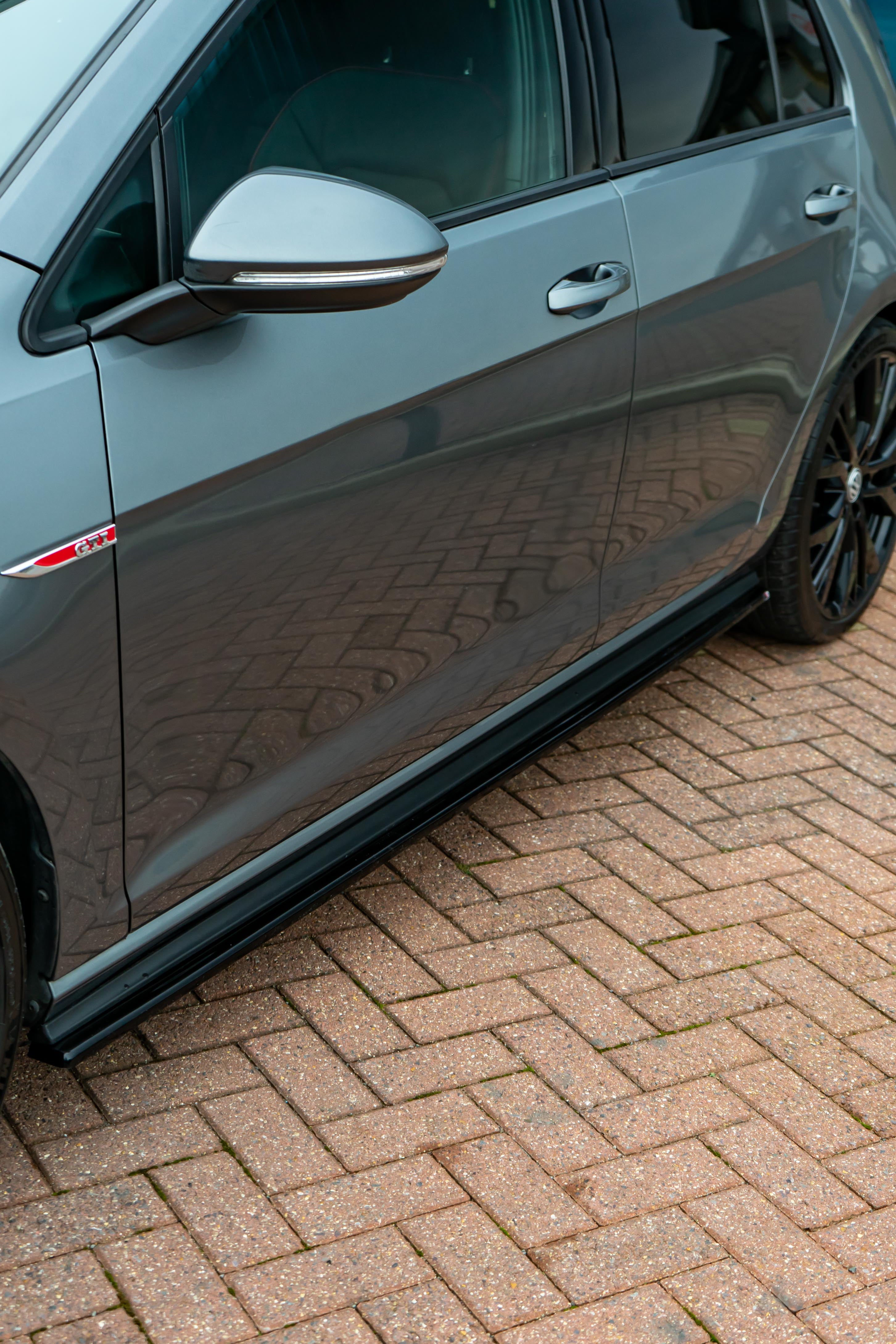 Golf GTI MK7.5 Maxton Design Side Skirts