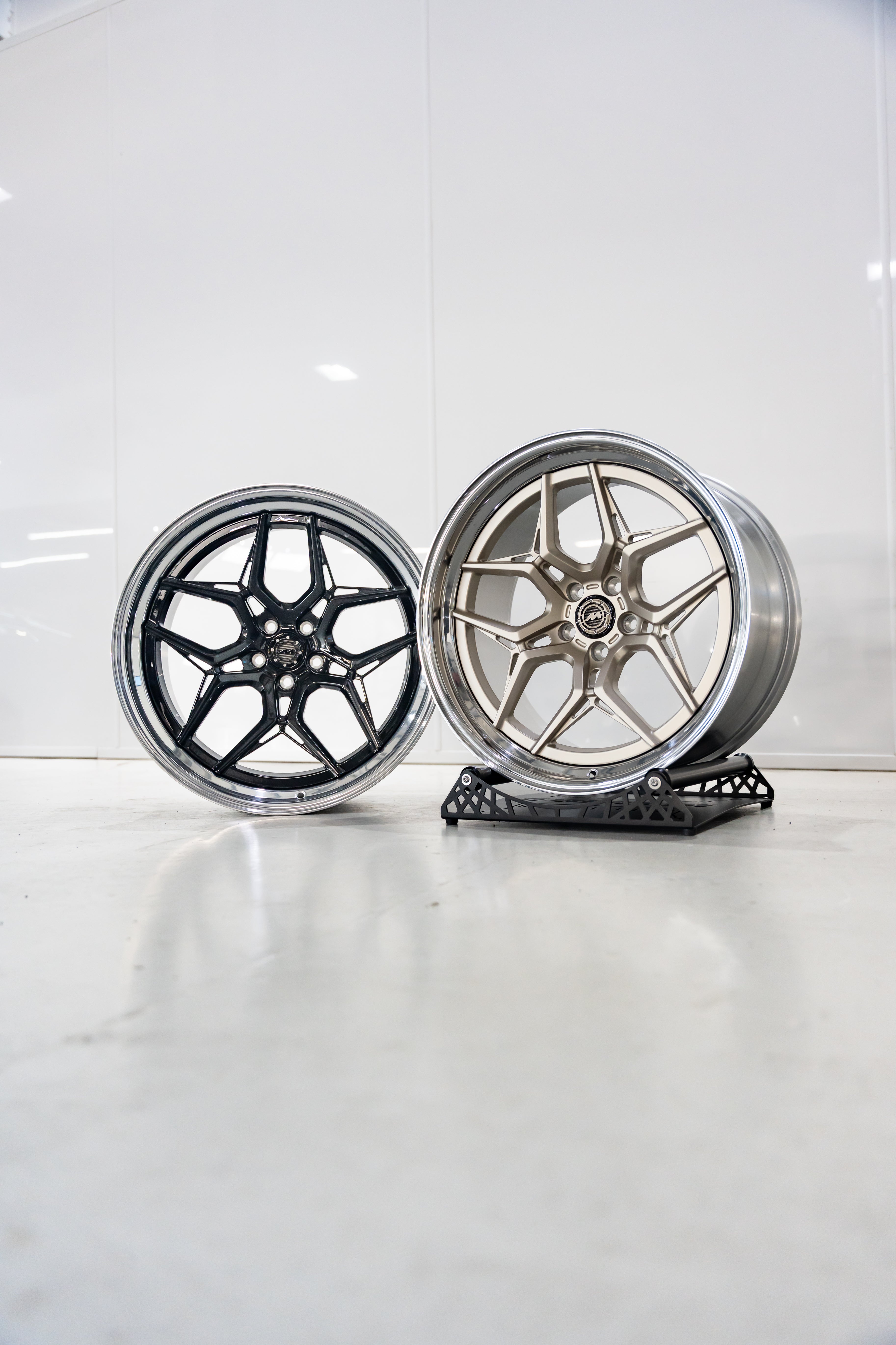 M2 G87 M-W1.2 Two-Piece Split Rim 20/21" White Gold Wheels